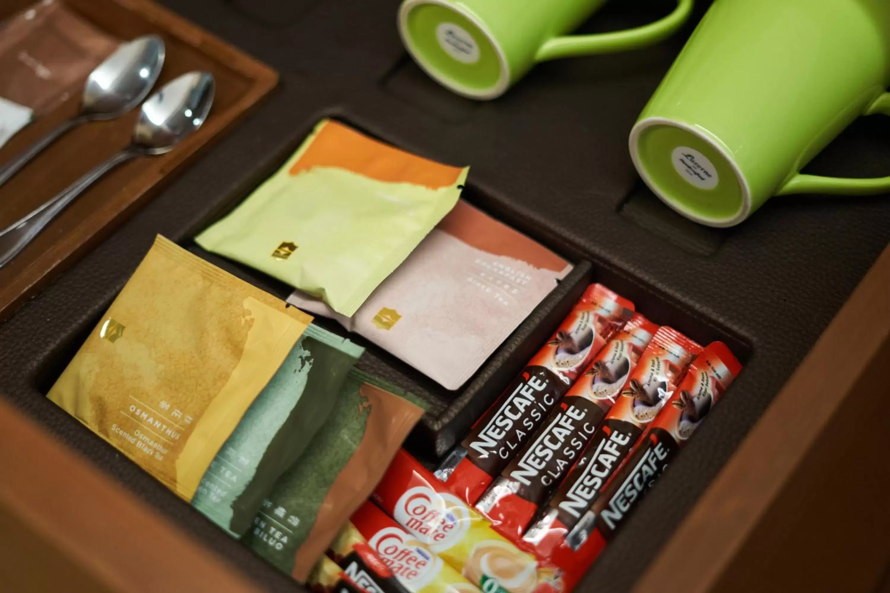 Garden Wing Deluxe King Room in Shangri-La Rasa Ria, Kota Kinabalu Garden Wing Deluxe King Room in Shangri-La Rasa Ria, Kota Kinabalu