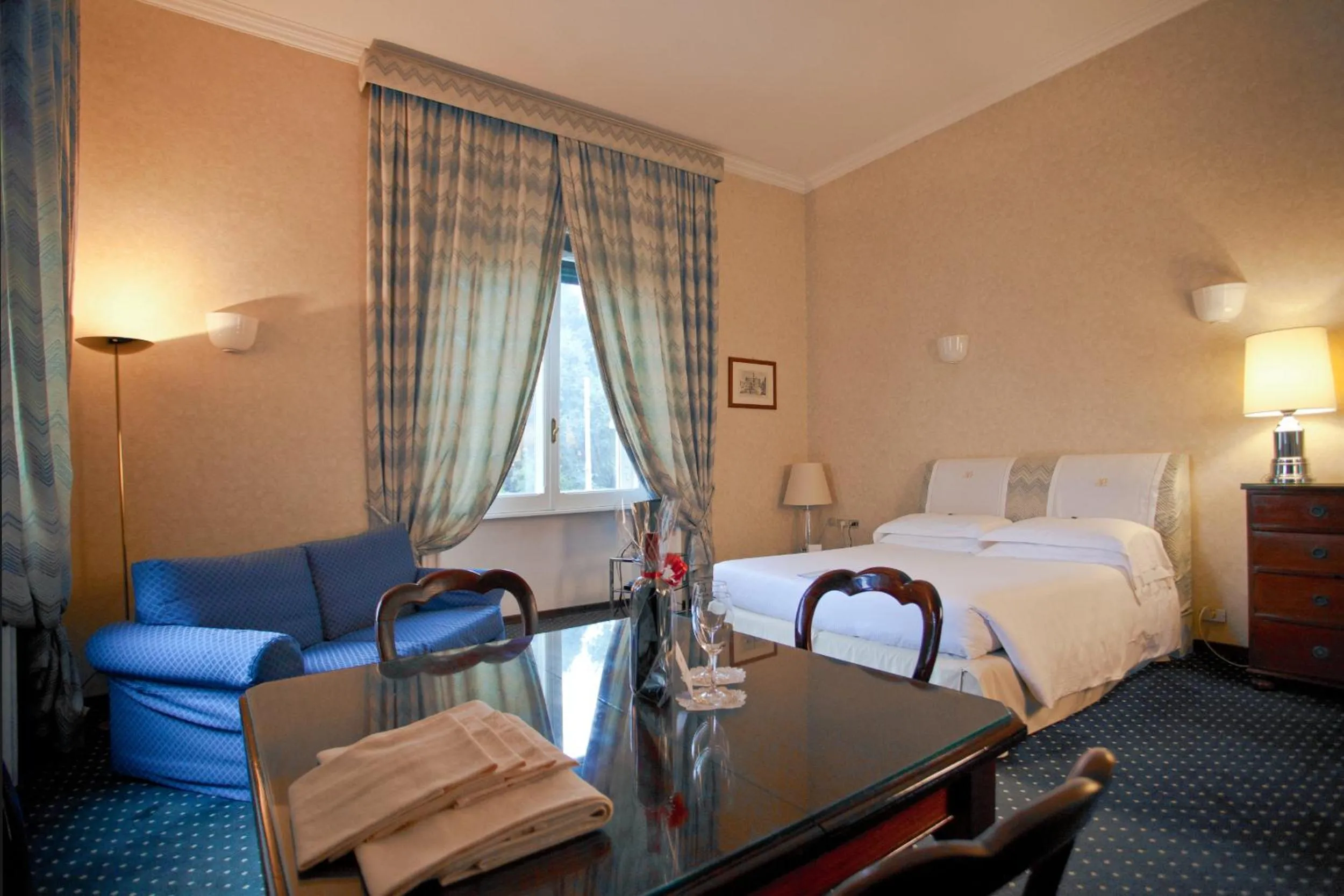 Photo of the whole room, Bed in Aldrovandi Residence City Suites