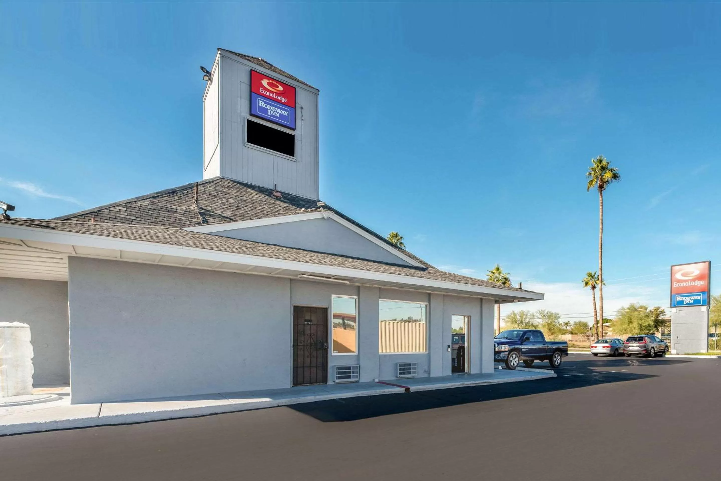 Property building in Econo Lodge Phoenix North I-17