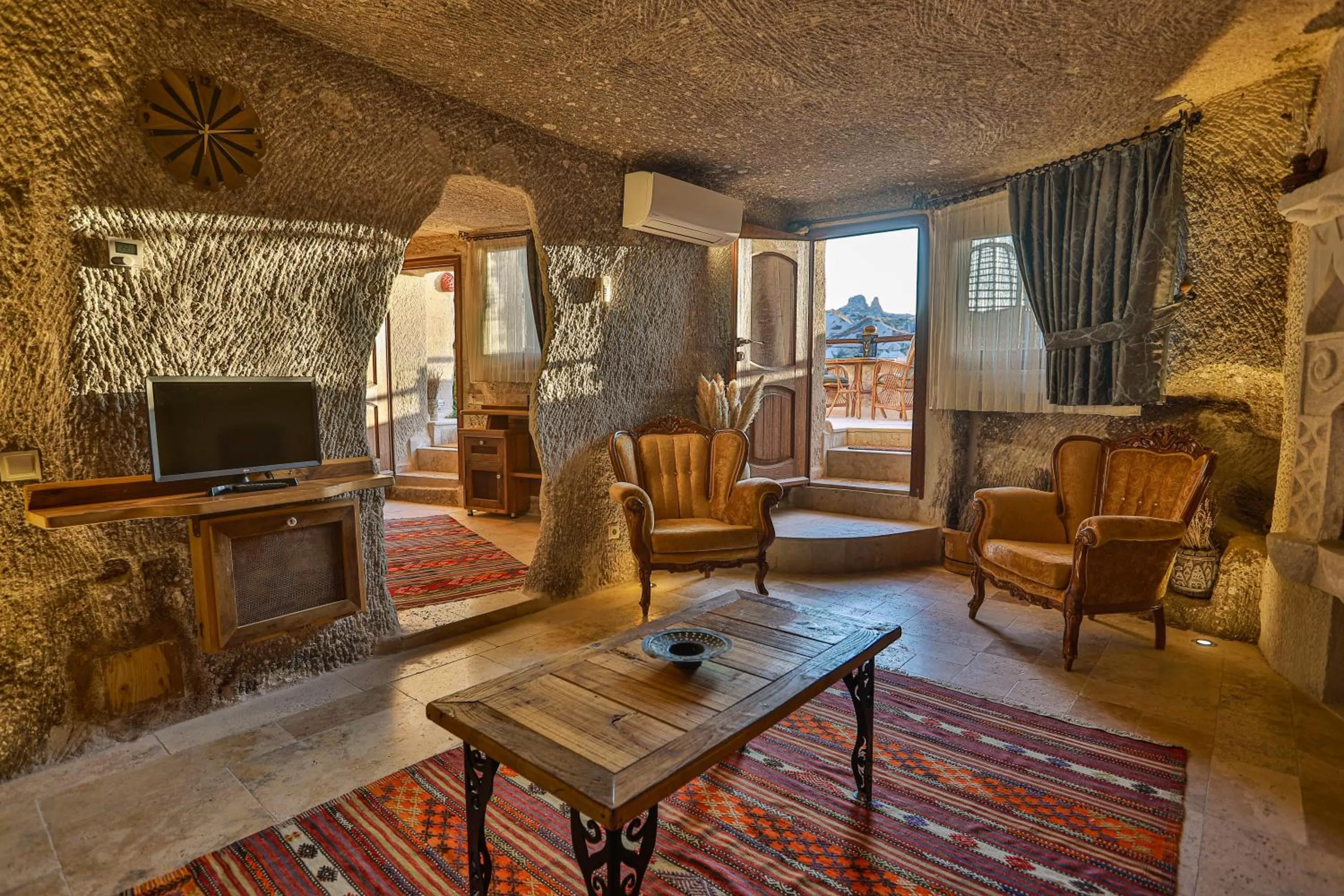 Natural landscape in Şah Saray Cave Suites Halal Hotel