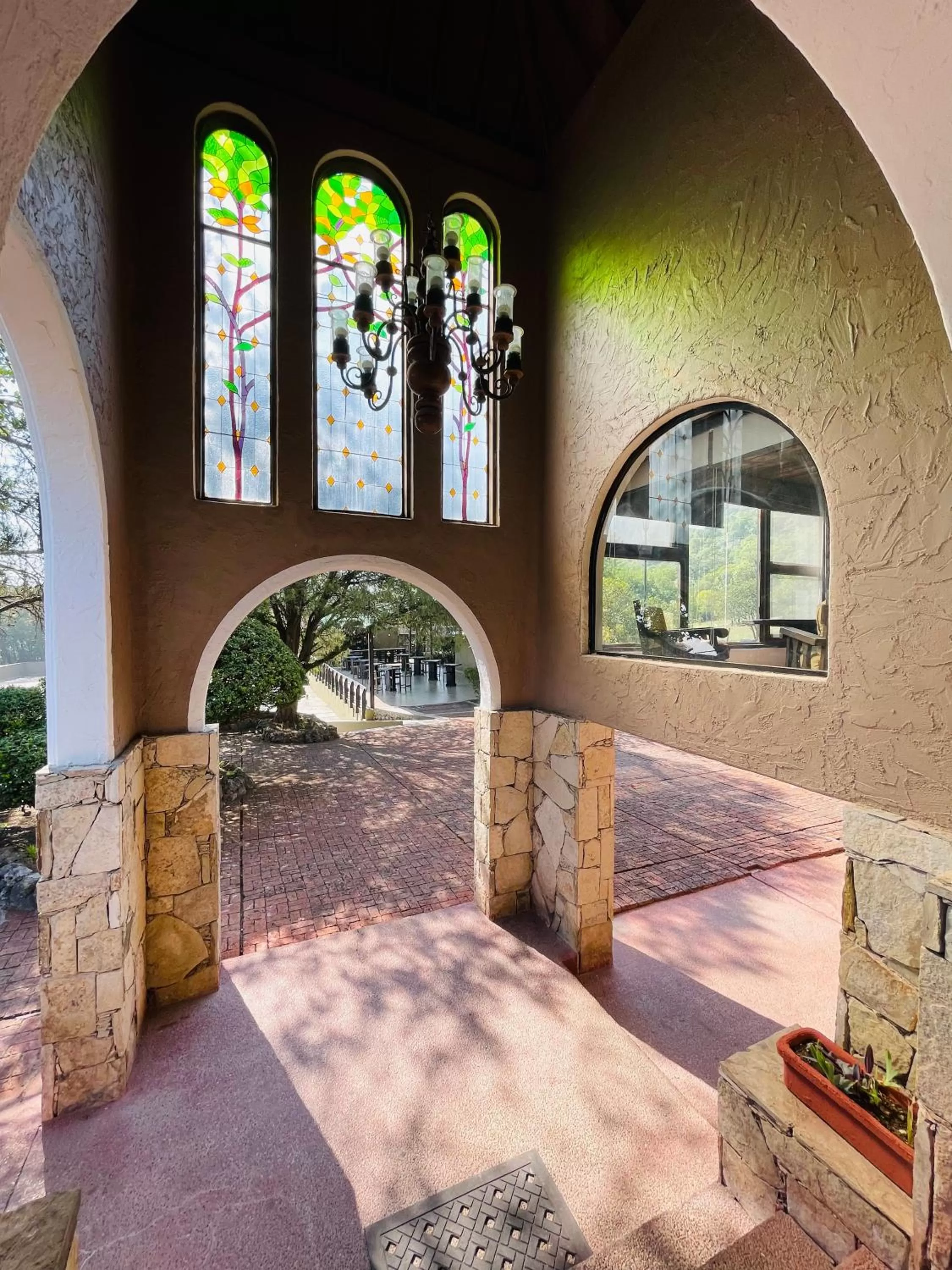 Day in Hotel Chipinque