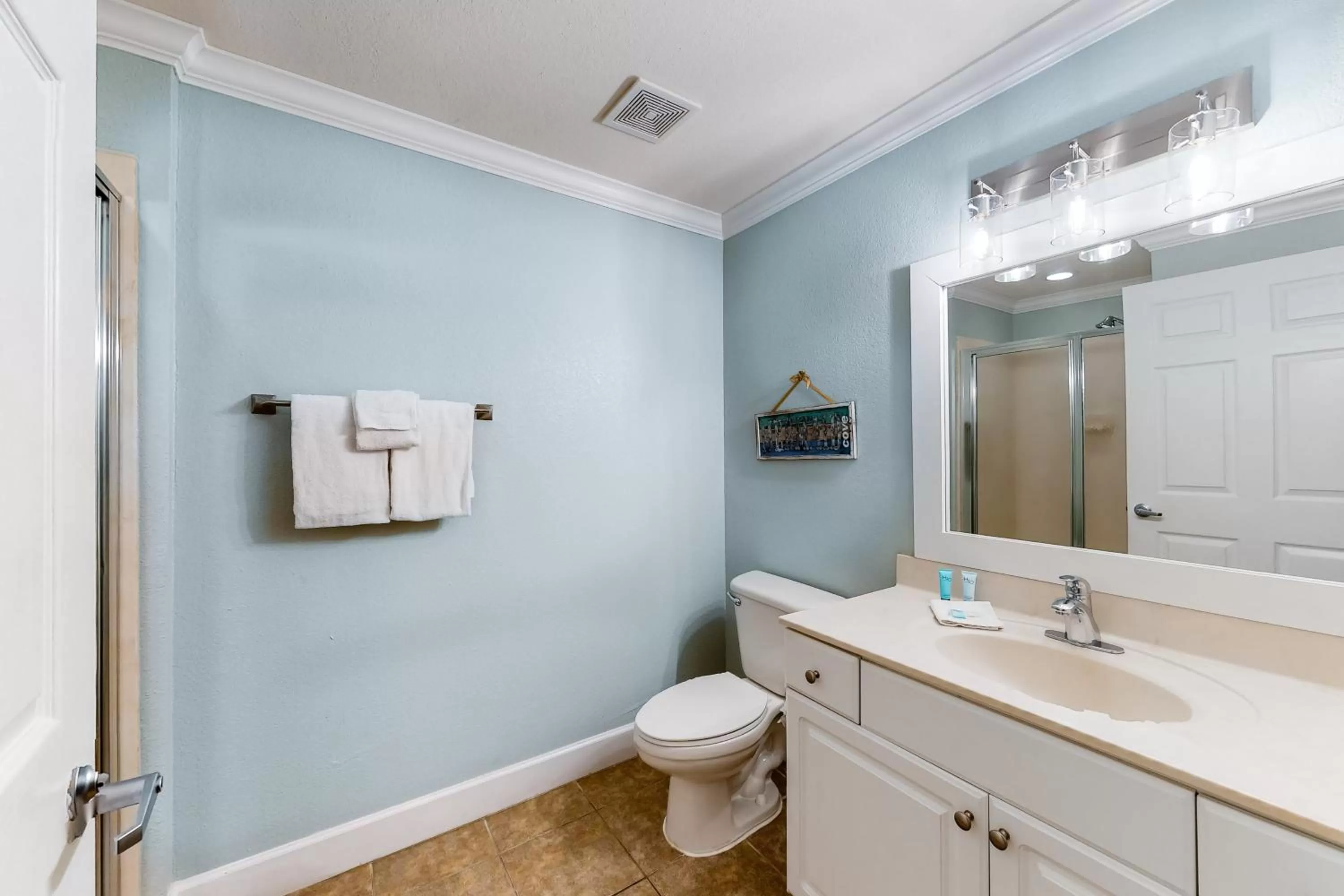 Bathroom in Tidewater 2510