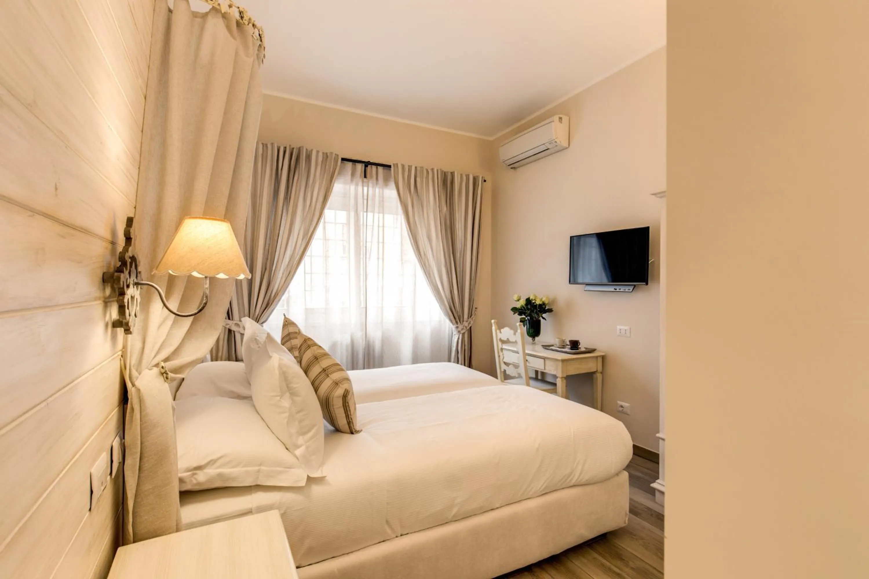 Bed in Casa Tua Vaticano Guest House