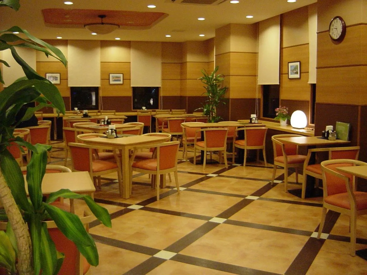 Restaurant/places to eat in Hotel Route-Inn Aso Kumamoto Airport Ekimae