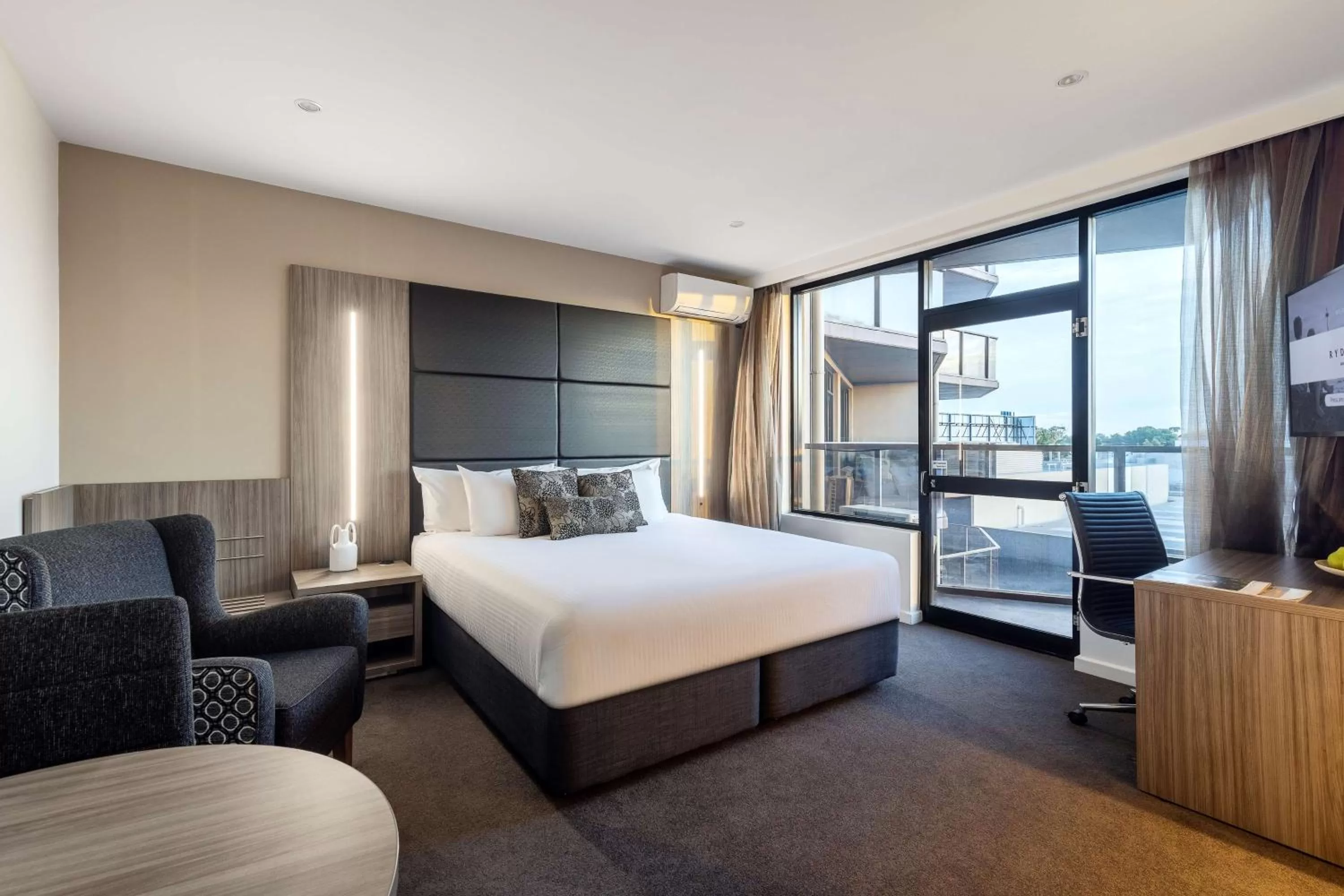 Property building, Bed in Rydges South Park Adelaide