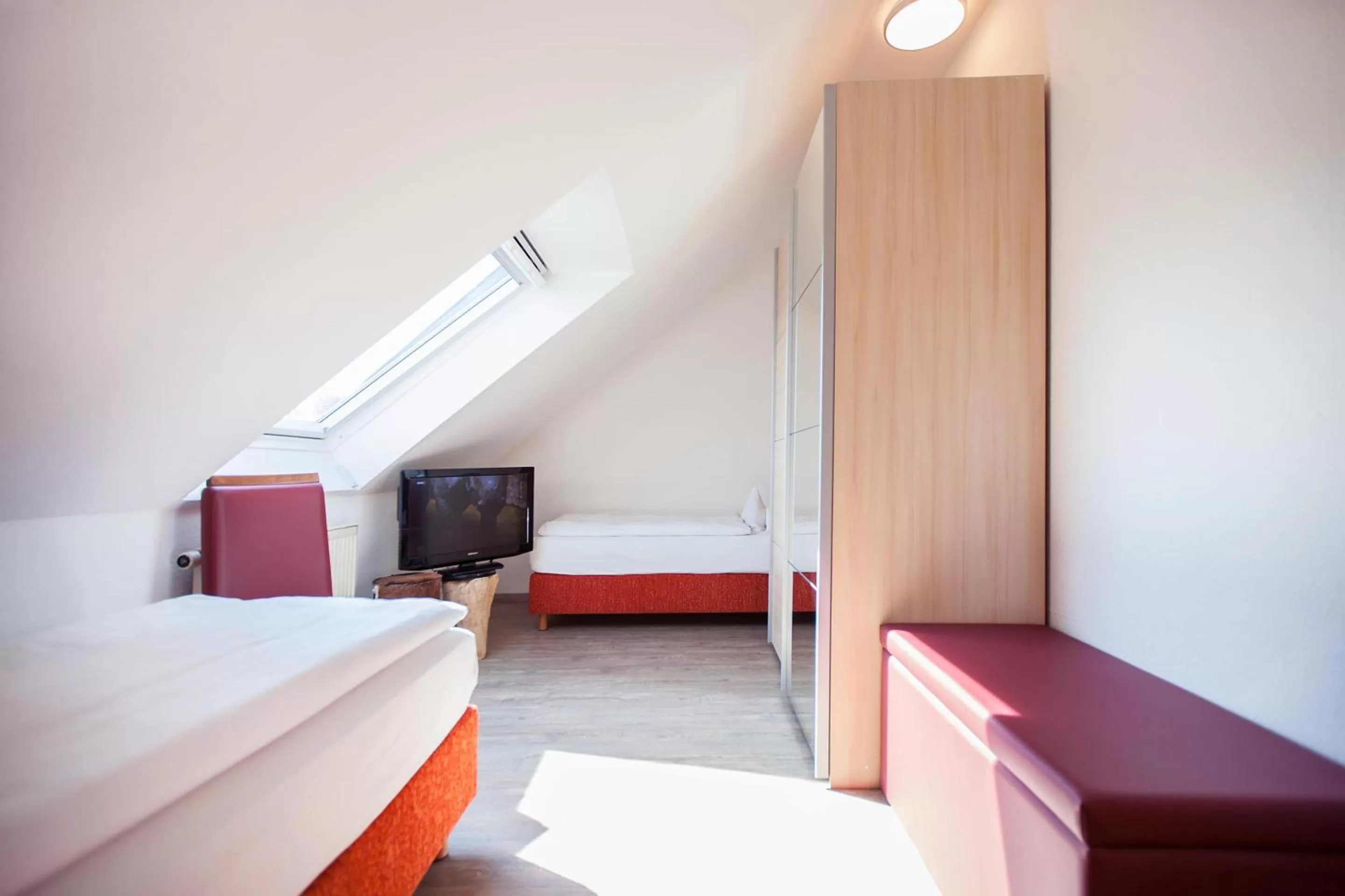 Staff, Bed in Hotel Lamm