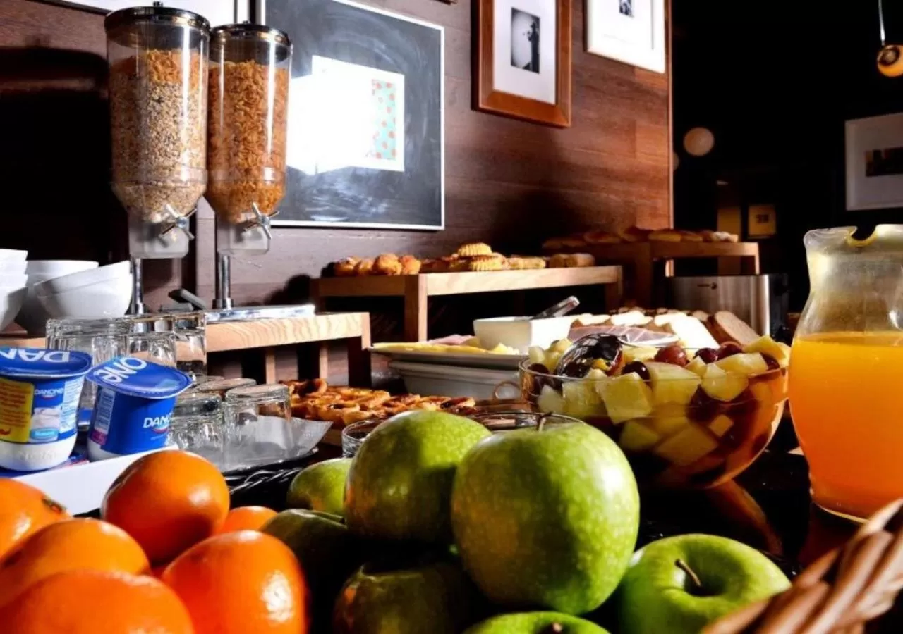 Food and drinks in Browns Boutique Hotel