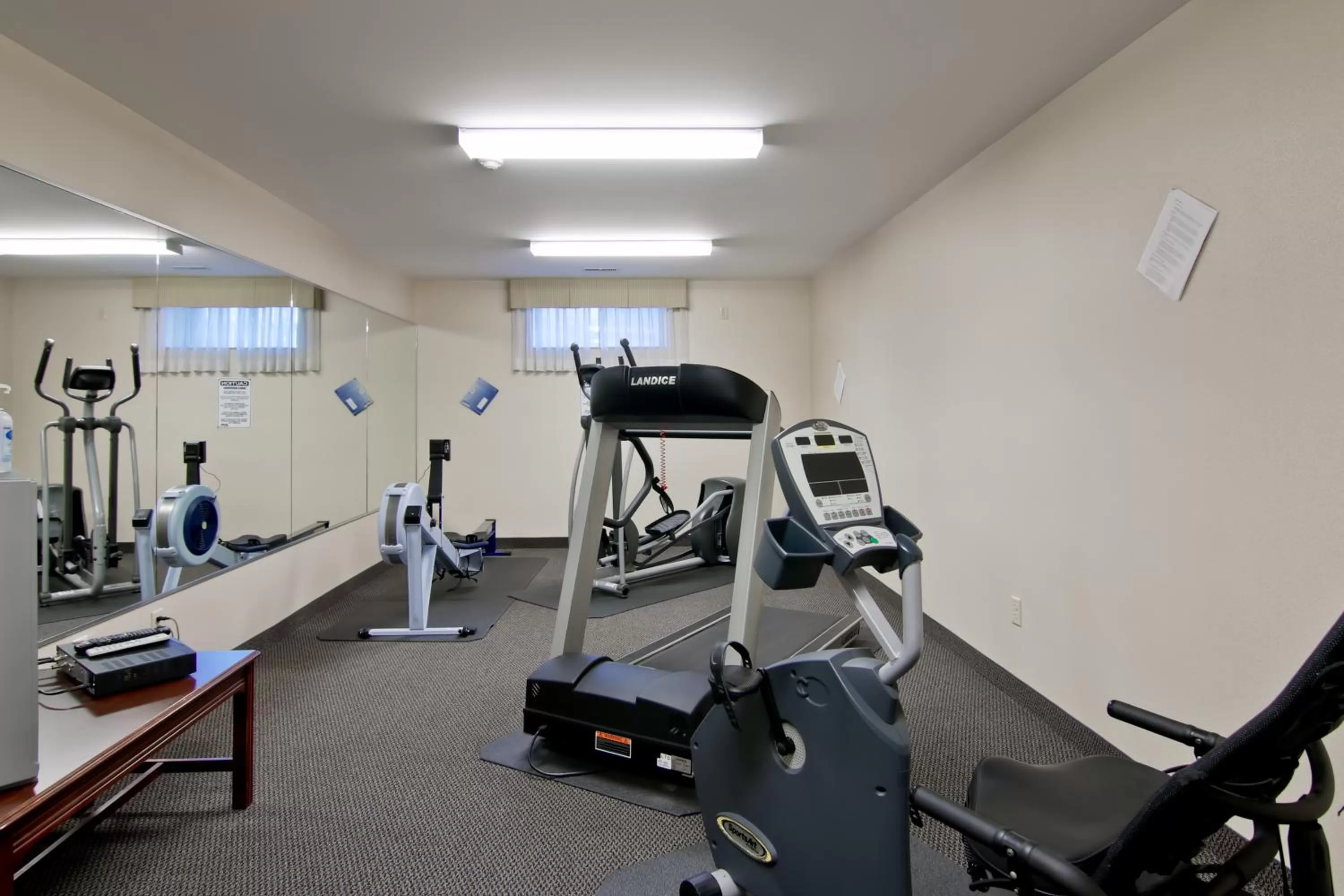 Fitness centre/facilities in Travelodge by Wyndham Trenton