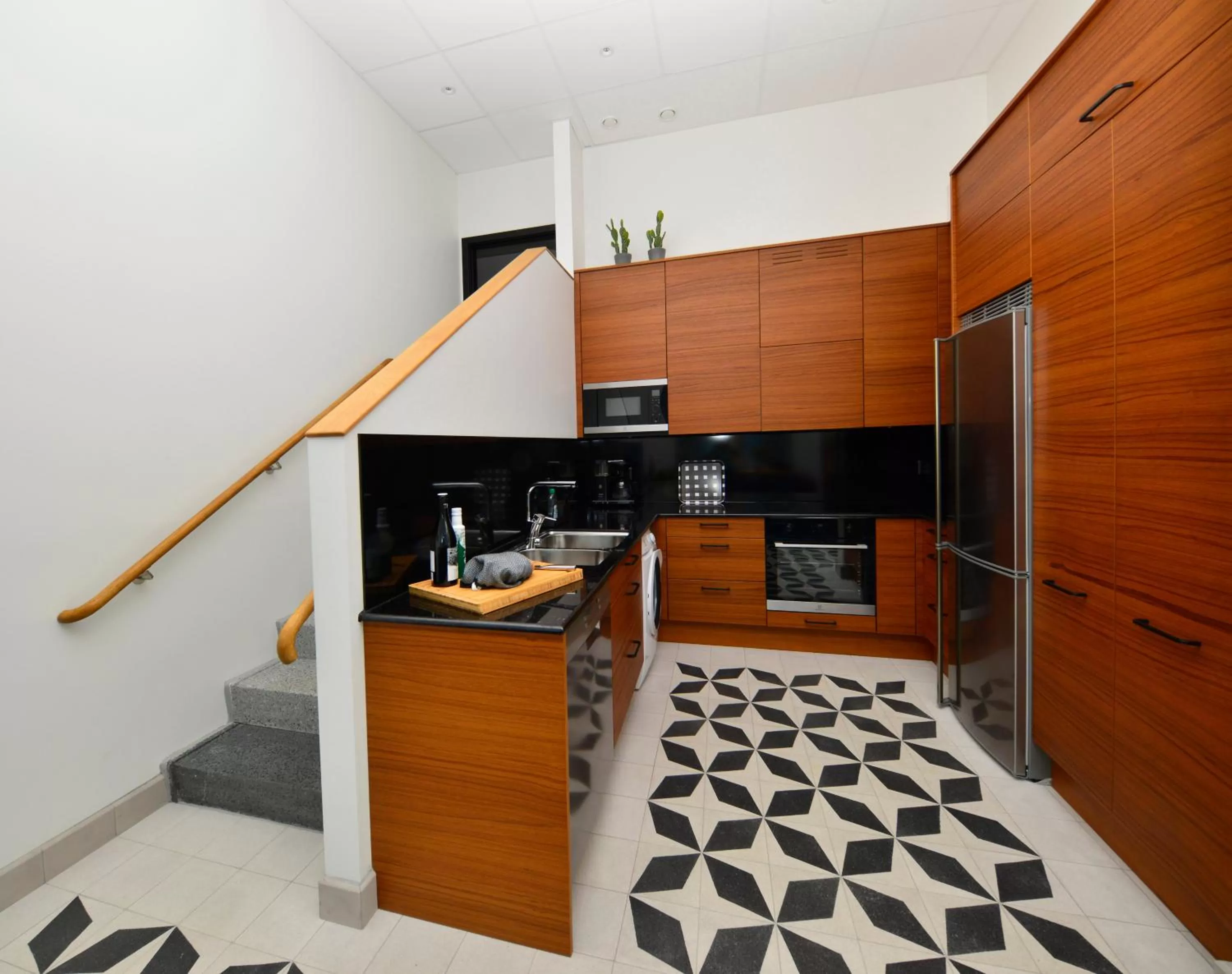 Kitchen or kitchenette, Kitchen/Kitchenette in Staykvick Boutique Hostel