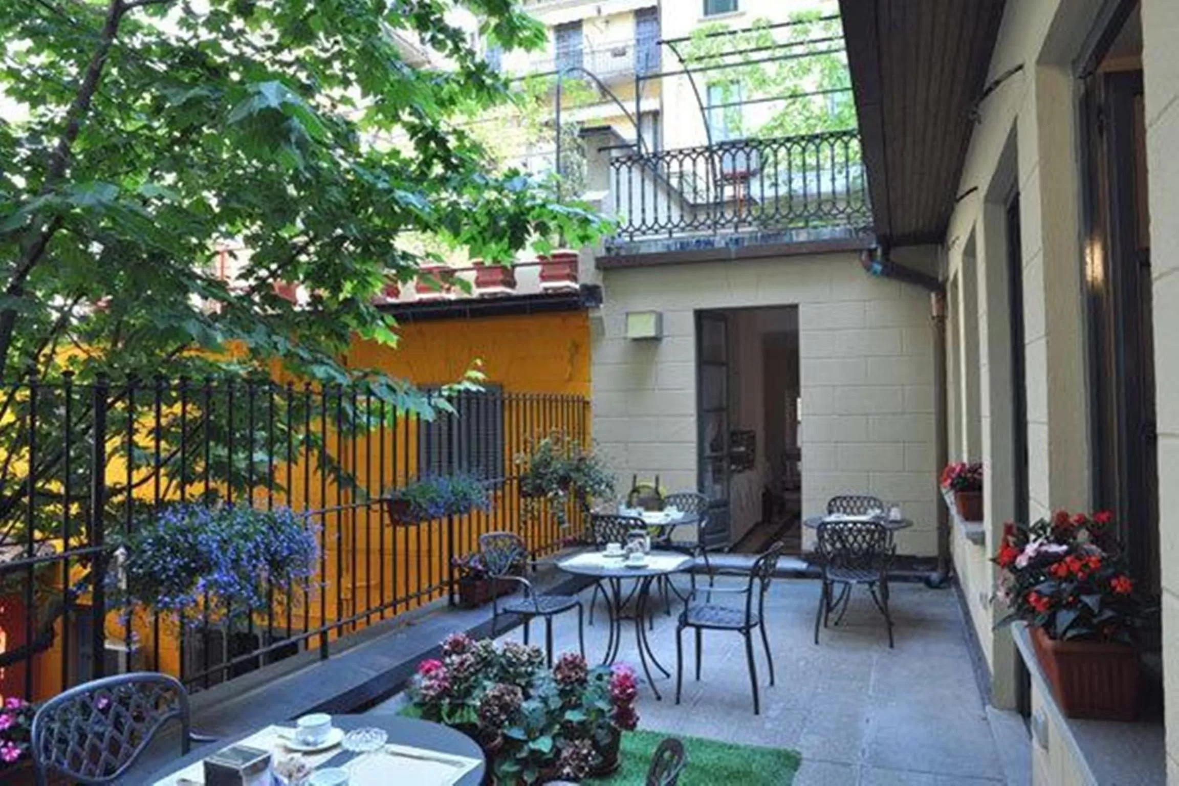 Balcony/Terrace in Hotel Roma e Rocca Cavour