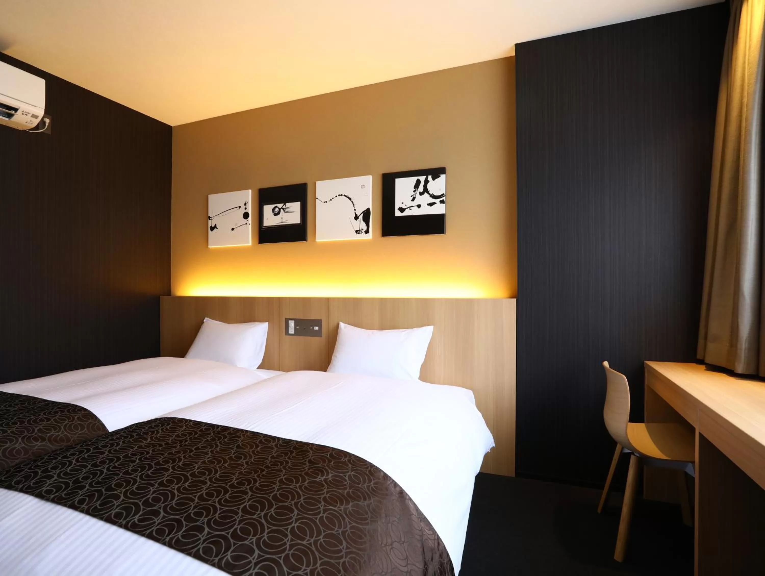 Bed in Hotel Wing International Kyoto - Shijo Karasuma