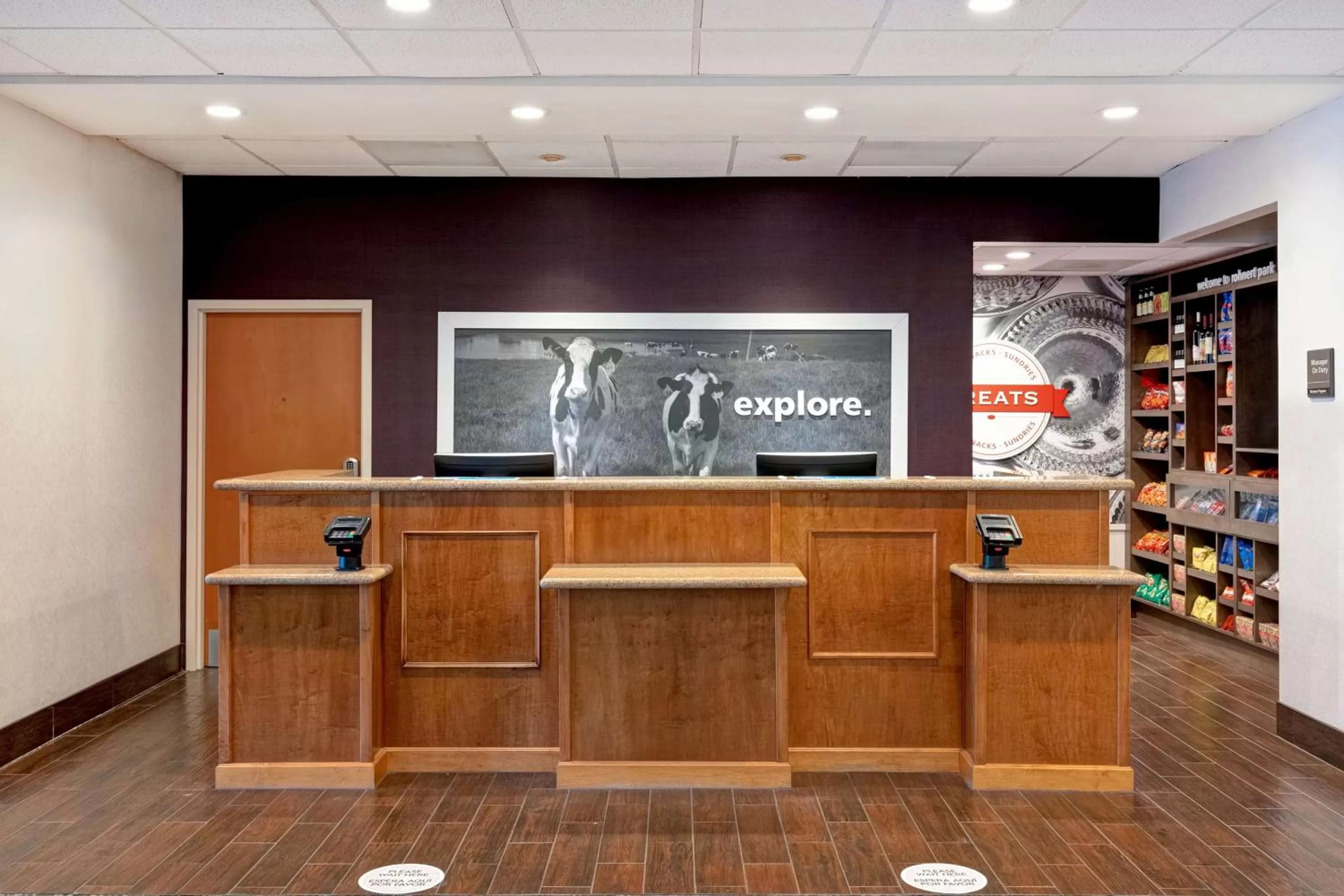Lobby or reception in Hampton Inn & Suites Rohnert Park - Sonoma County