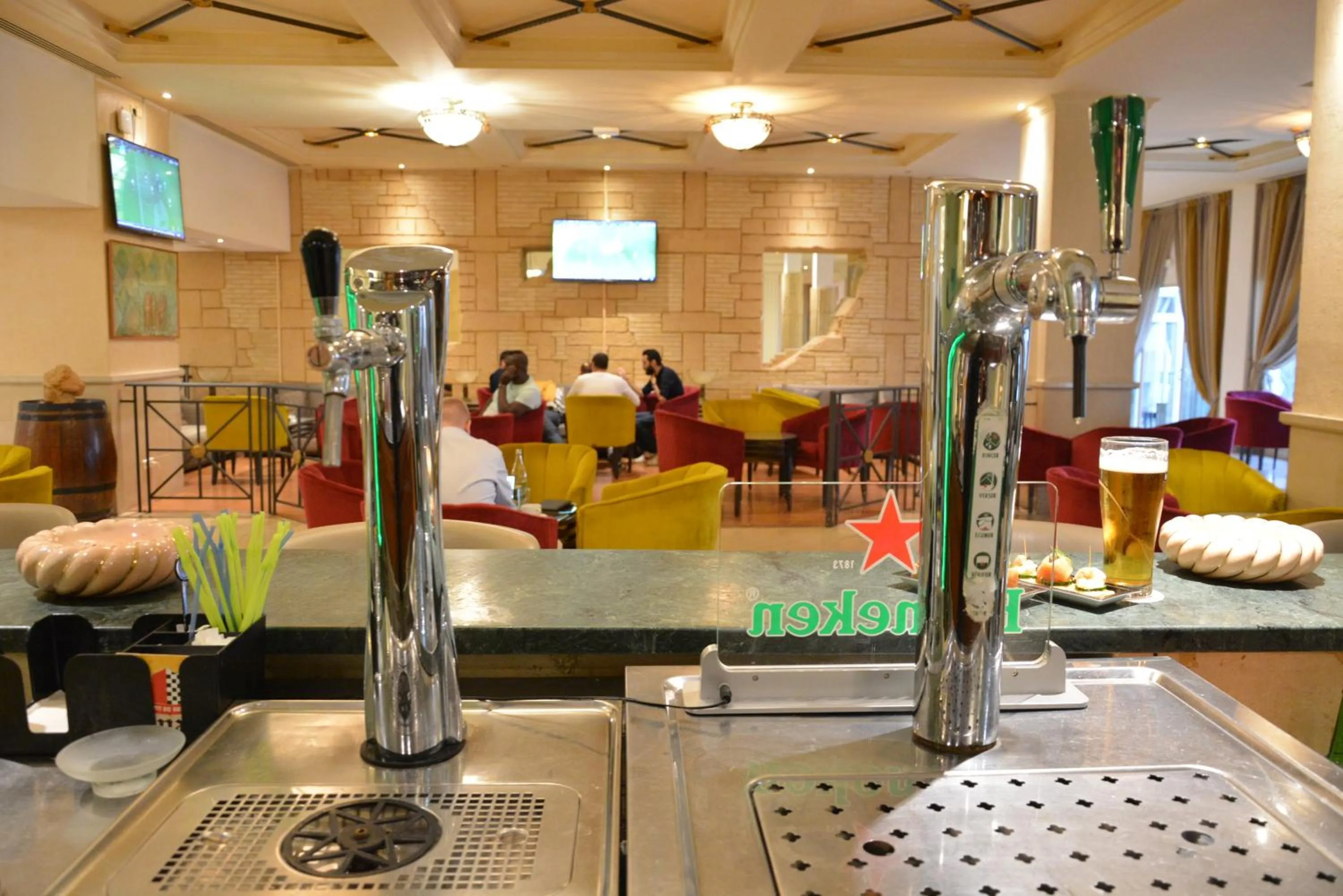 Lounge or bar in Golden Carthage Hotel Tunis