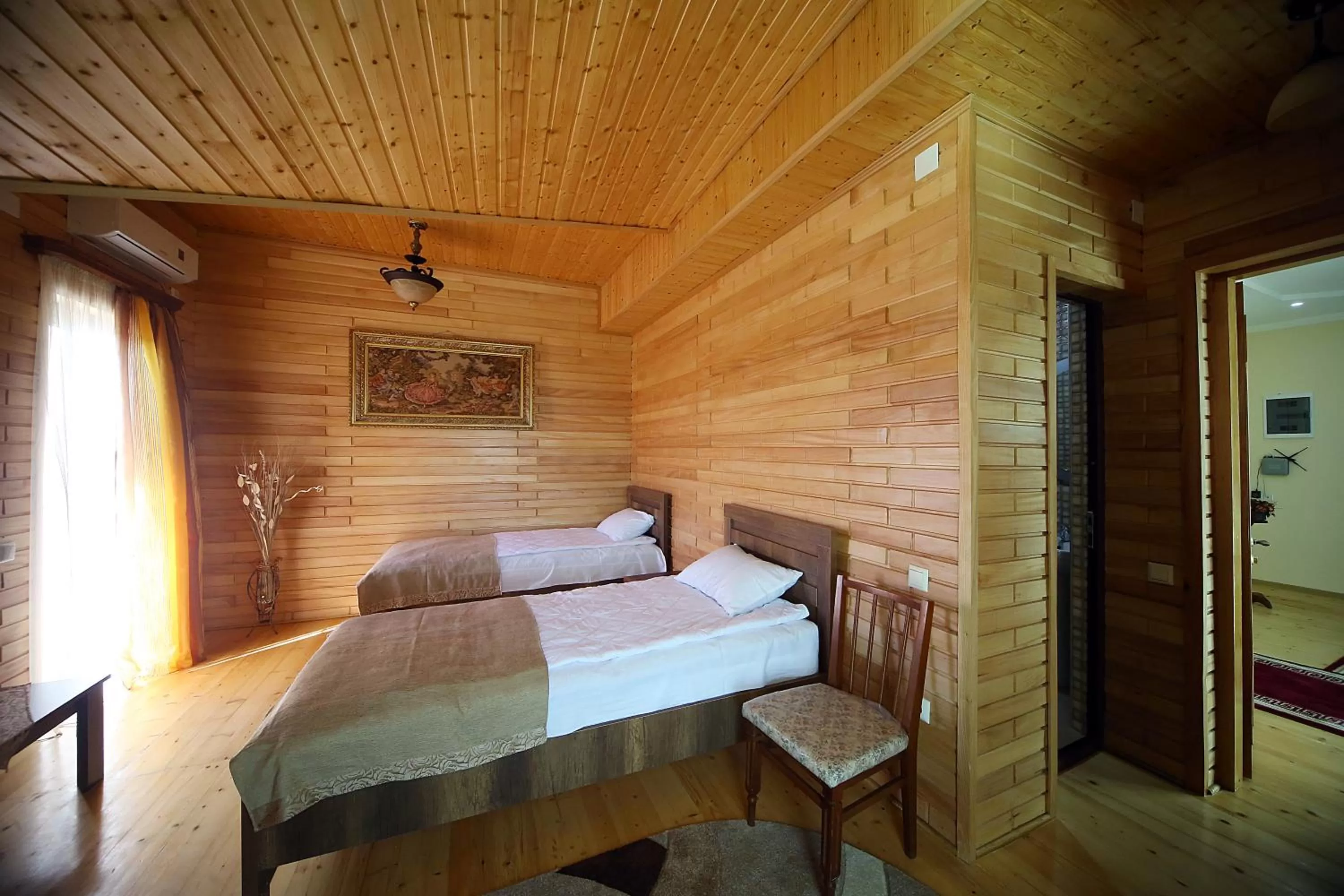 Bathroom, Bed in Hotel Harmony