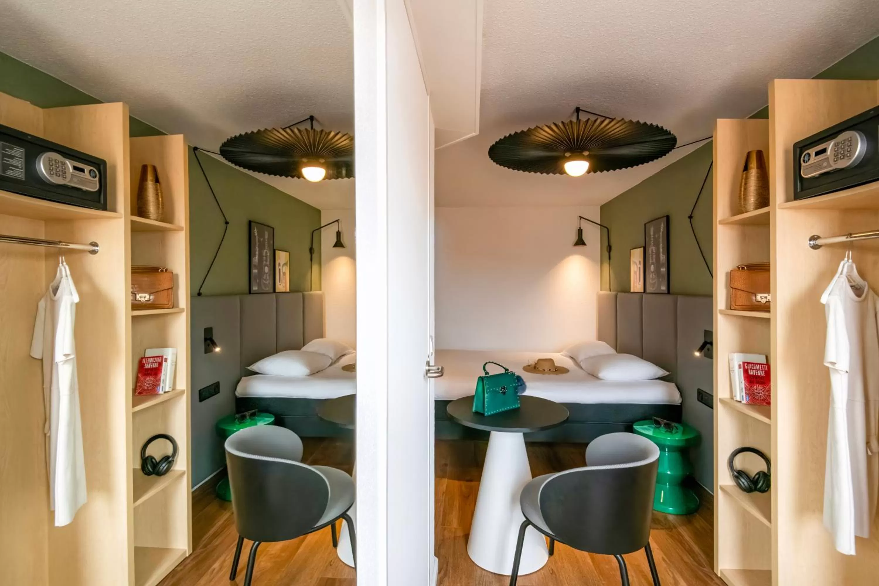 Bedroom in ibis Cannes Centre