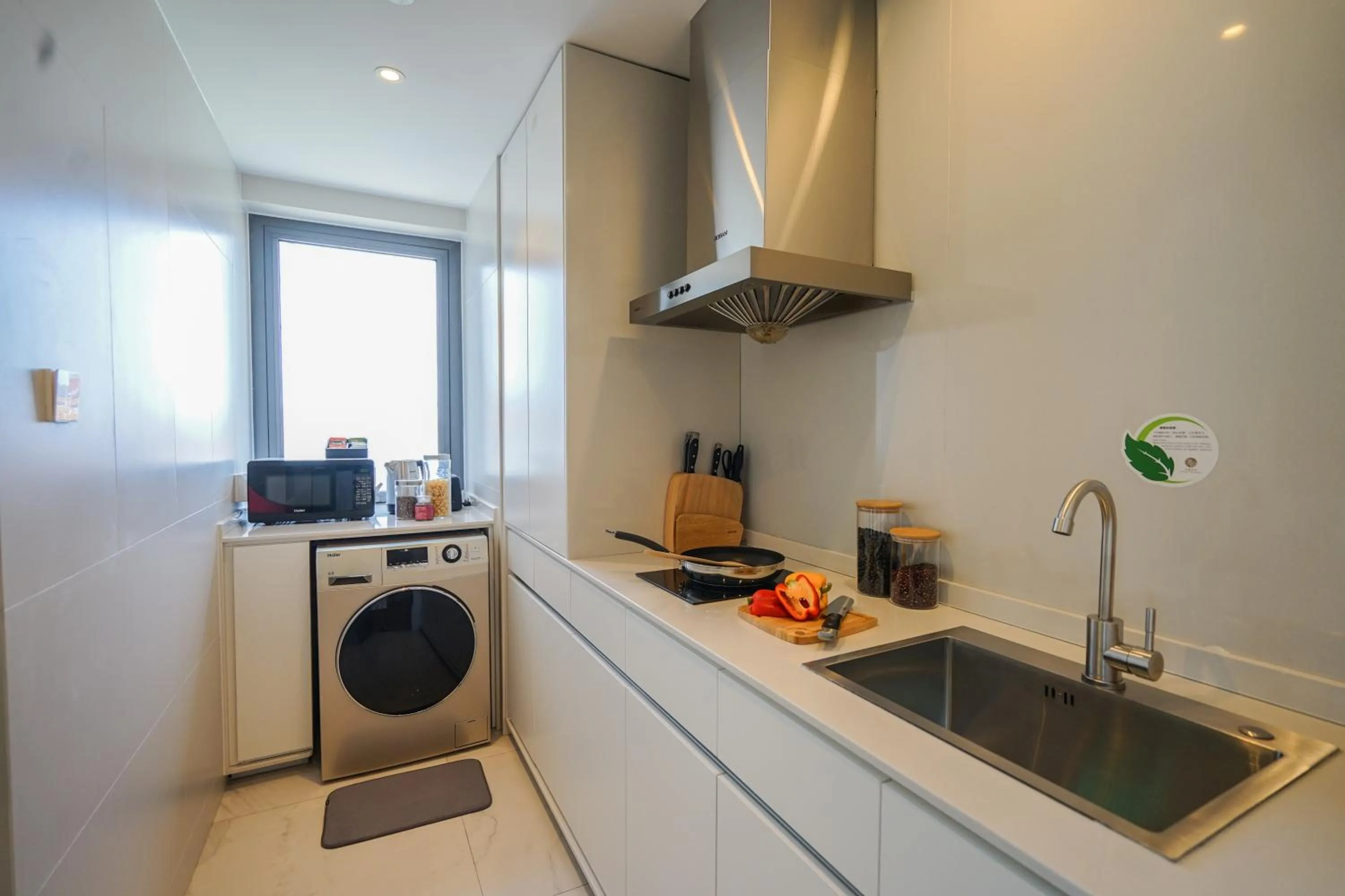 Kitchen or kitchenette in Sincere Residence Changfeng - Changfeng Ecological Business District - Near Exit 3 of Changfeng Park Station on Subway Line 15