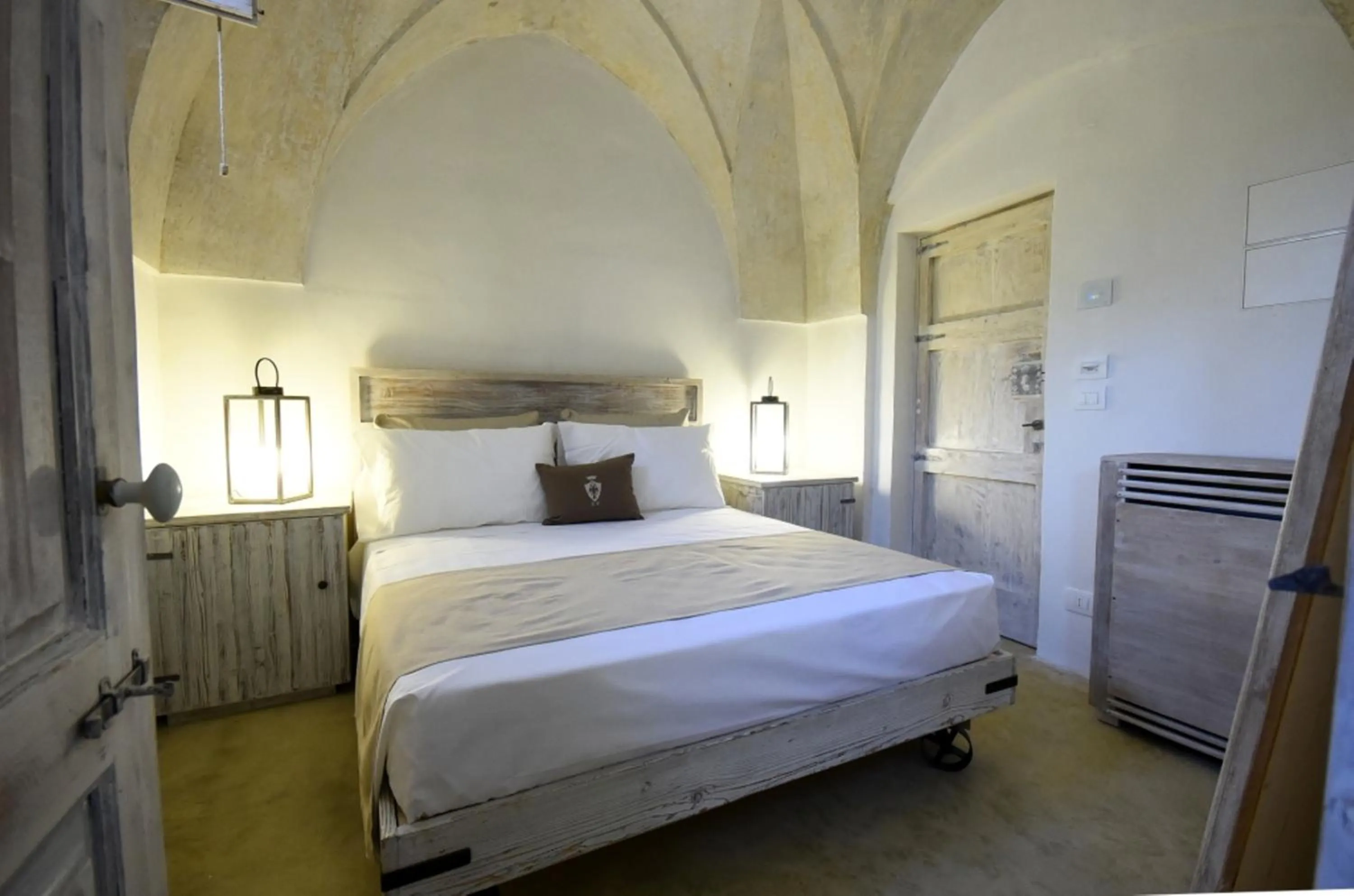 Bedroom, Bed in Palazzo Castriota