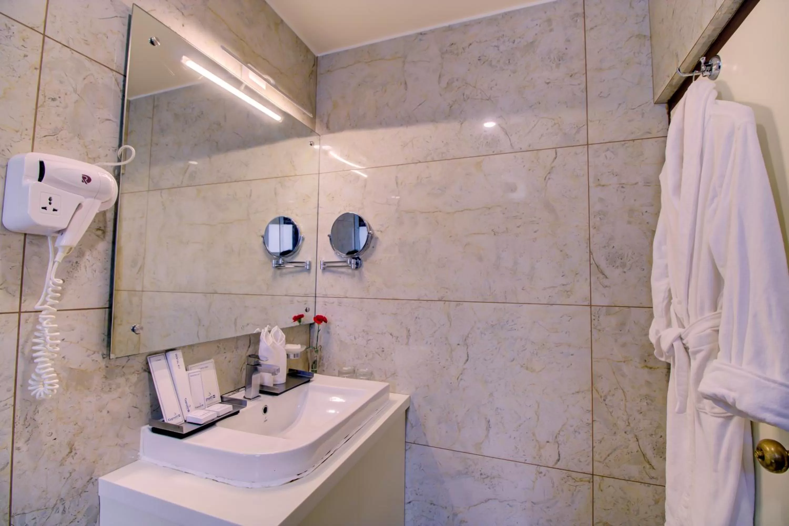 Bathroom in Cygnett Inn Trendz