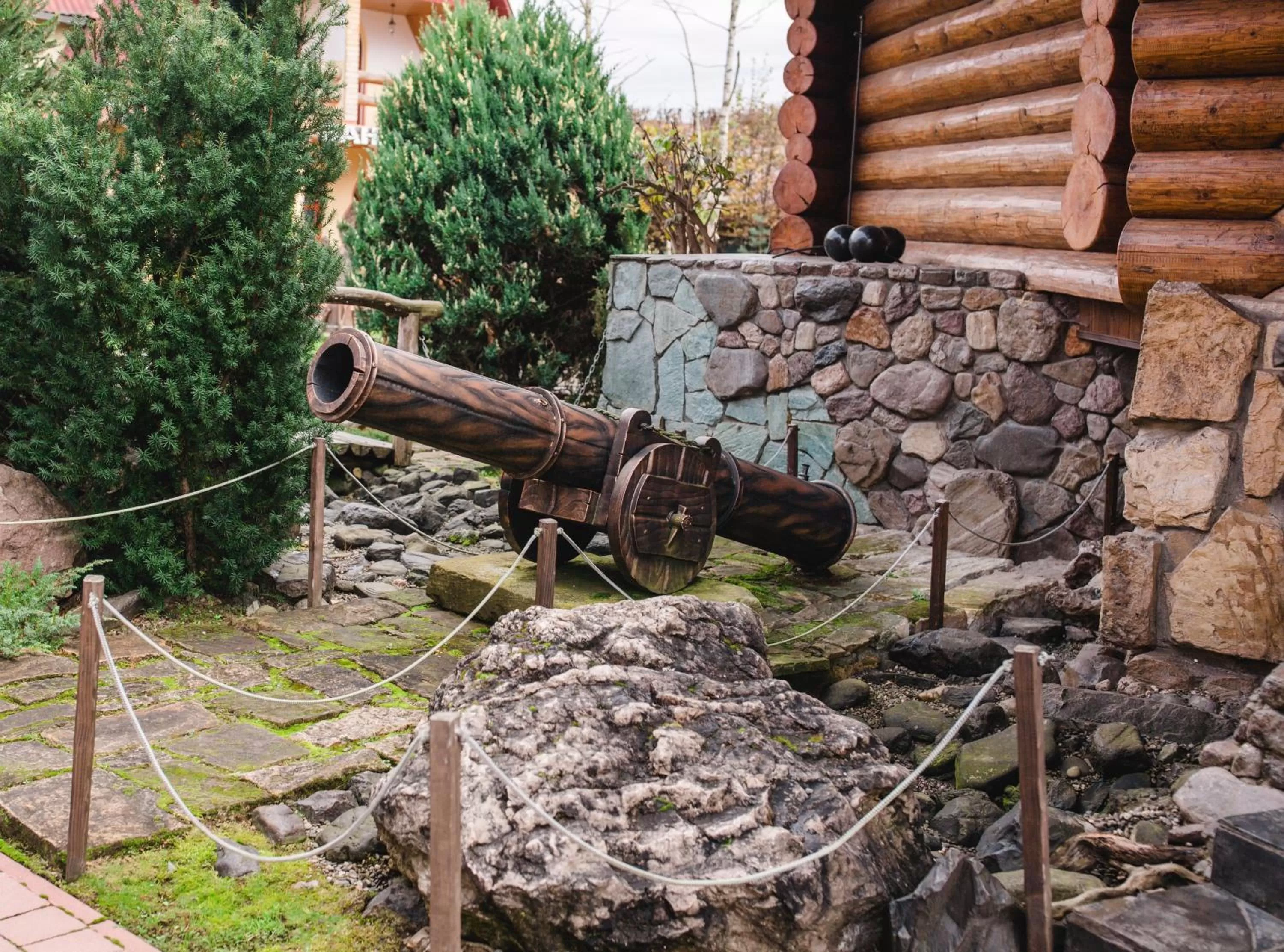 Other Animals in Kolyba Opryshkiv