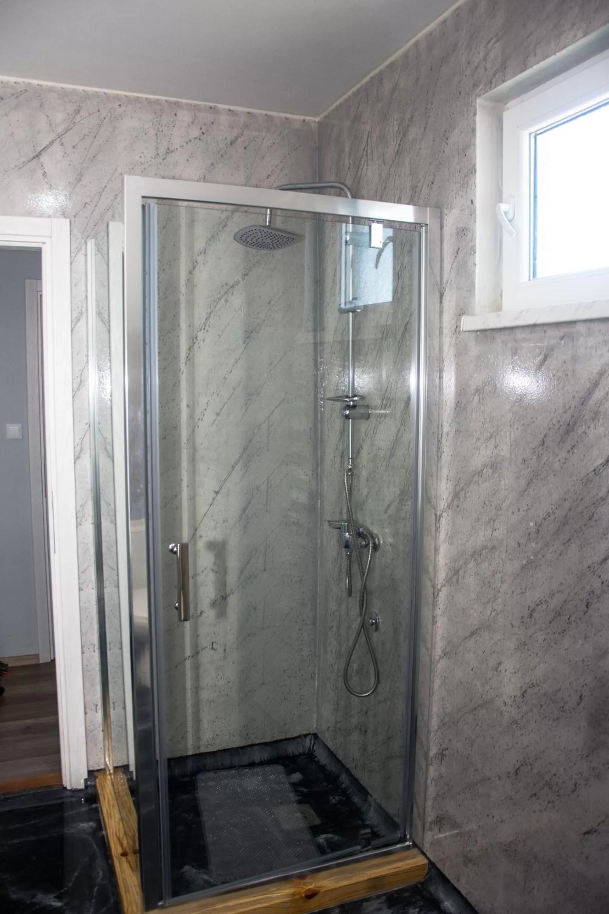 Bathroom in Motel Aura