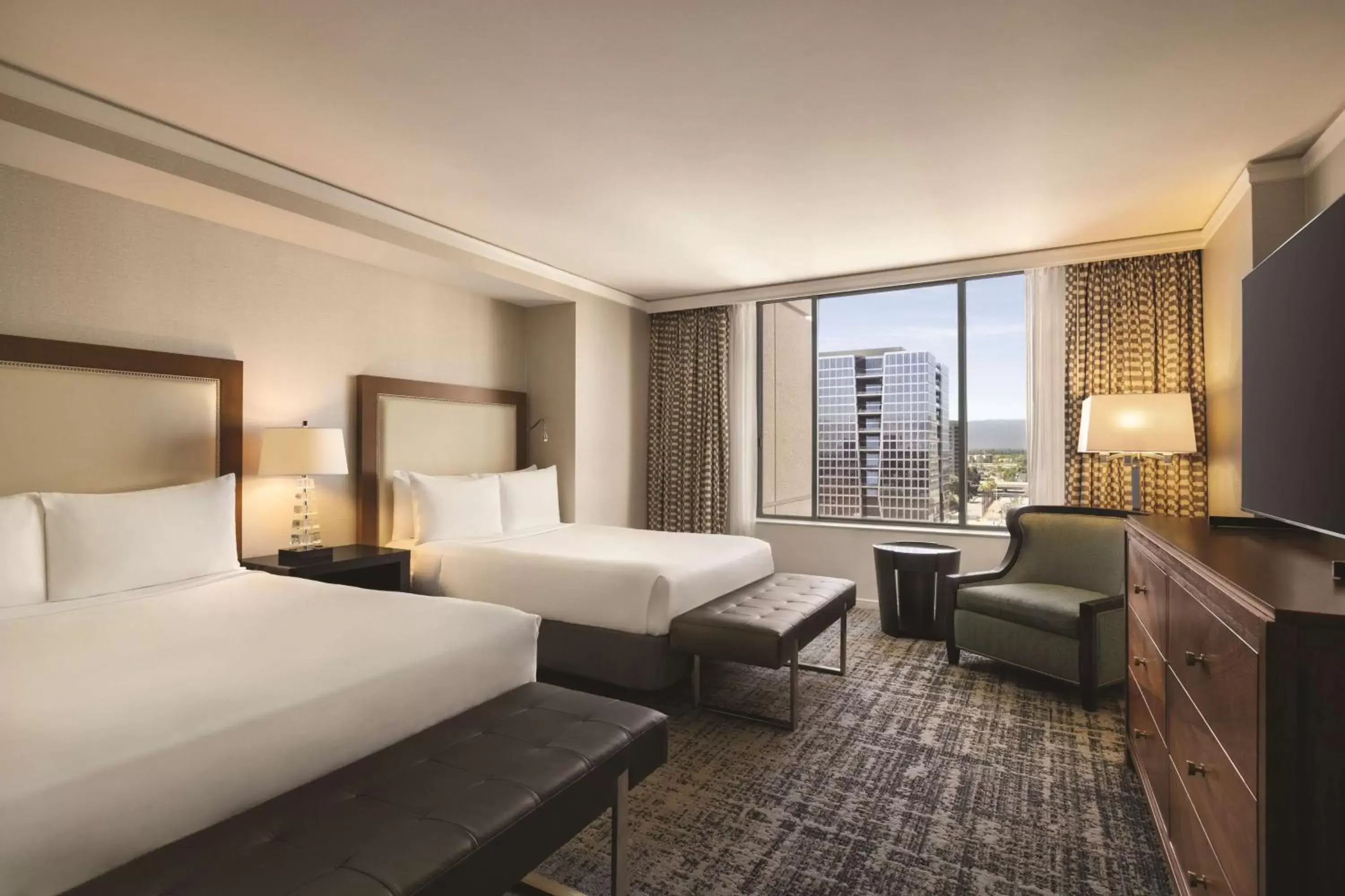 Two Double Beds Room with Bath Tub and View - Mobility Access in Signia by Hilton San Jose Two Double Beds Room with Bath Tub and View - Mobility Access in Signia by Hilton San Jose