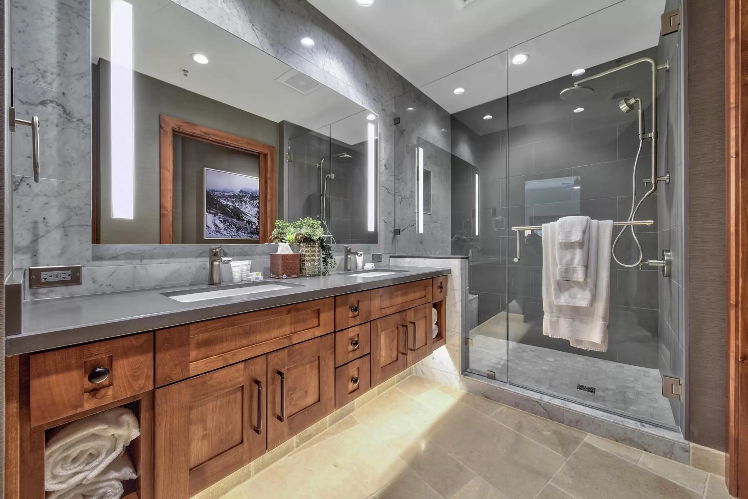 Bathroom in Zalanta, A Vail Resorts Property
