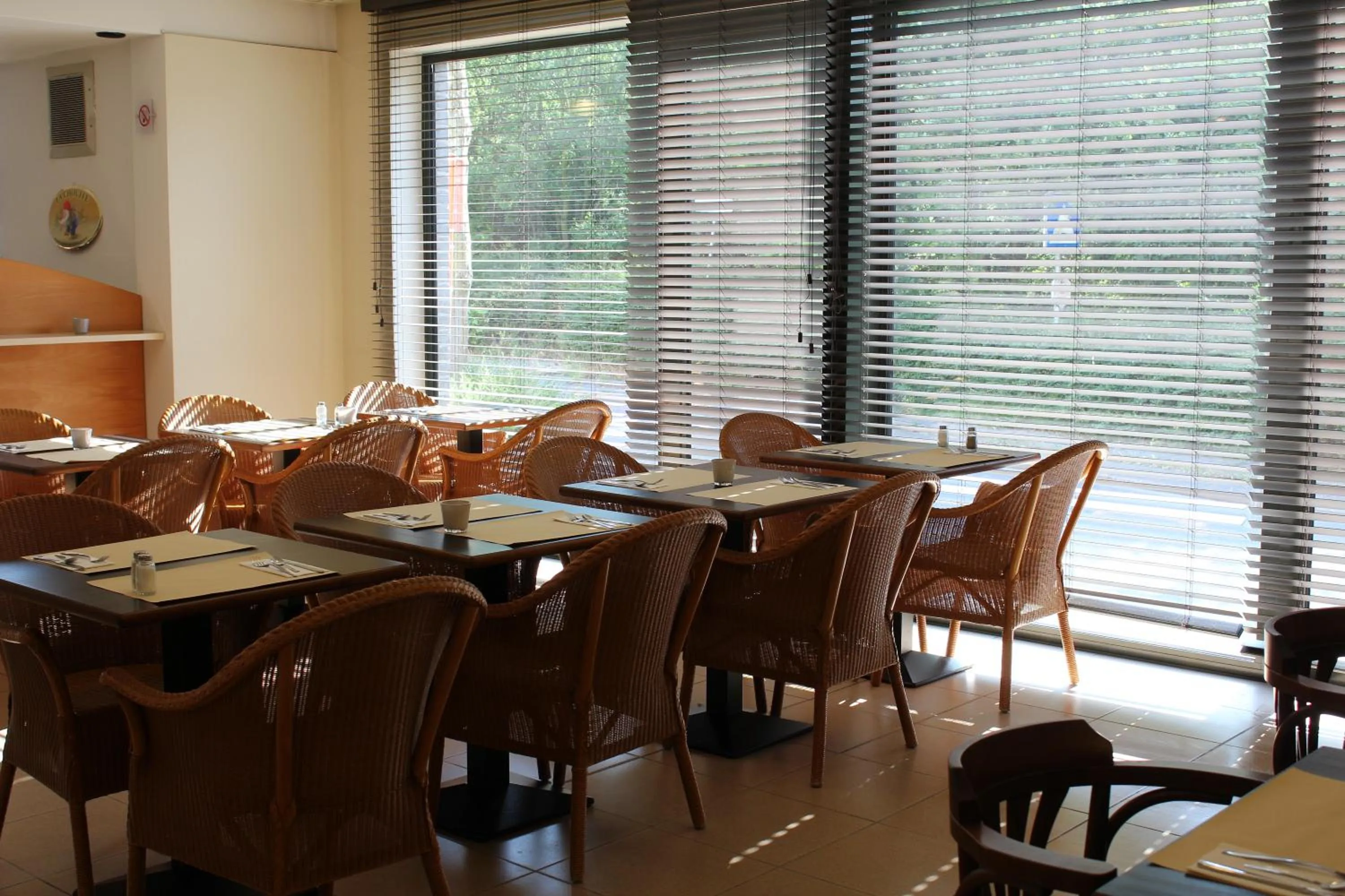 Restaurant/places to eat in Hobbit Hotel Brussels Airport Zaventem