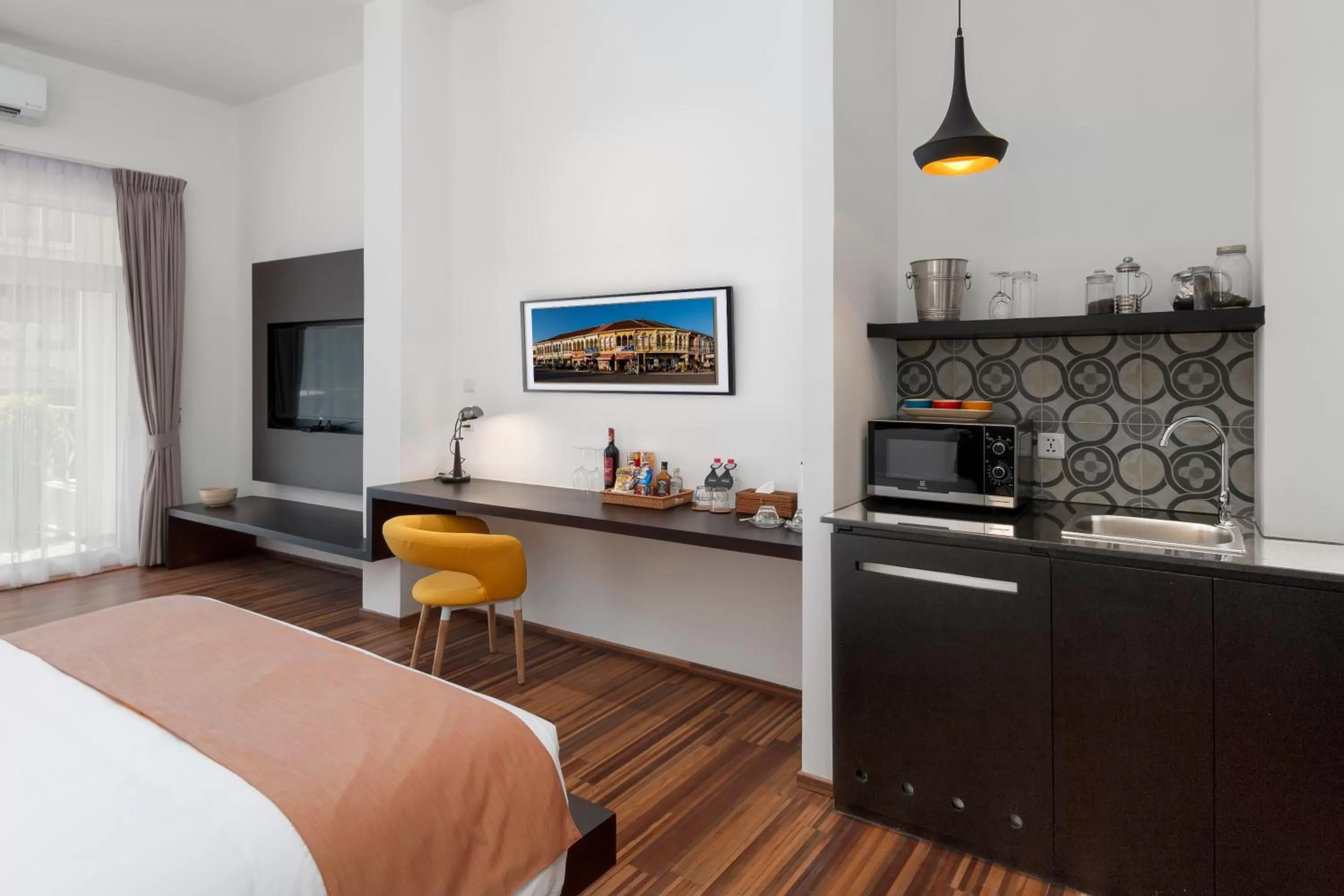 Kitchen or kitchenette, Bed in TAO Riverside Residence