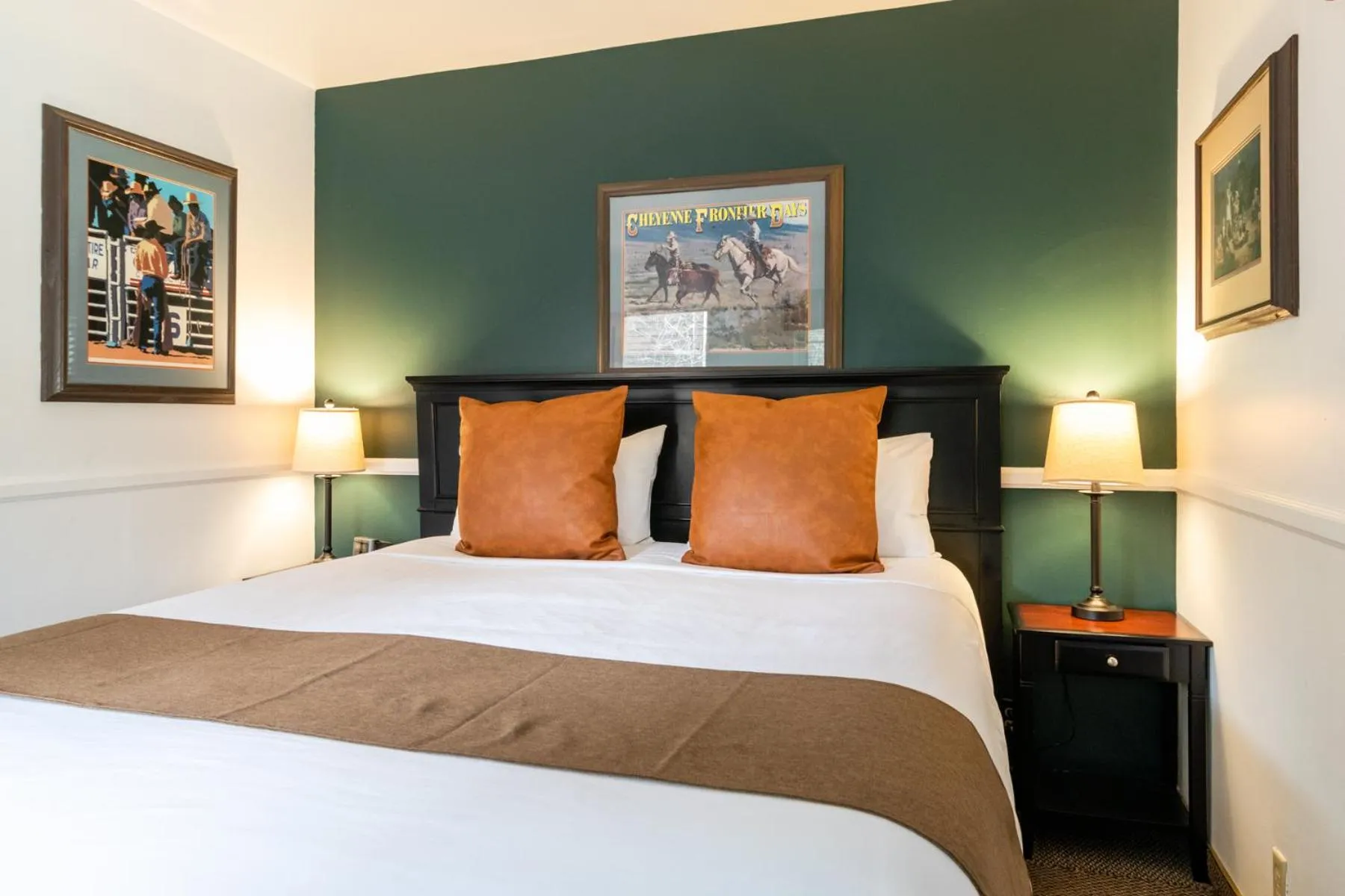 Saddleback Inn at Lake Arrowhead