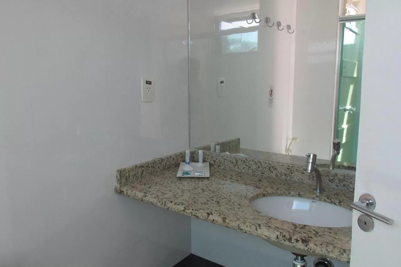 Bathroom in Uiara Amazon Resort