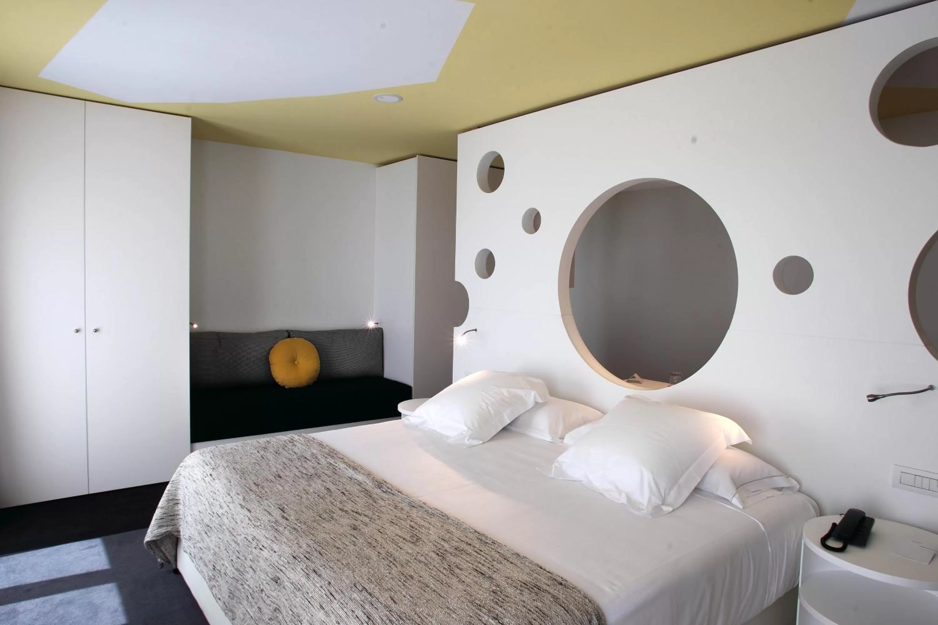 Bed in Room Mate Pau, Barcelona