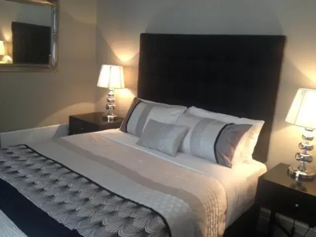 Deluxe One-Bedroom Suite - No.4 in Ballarat Premier Apartments Deluxe One-Bedroom Suite - No.4 in Ballarat Premier Apartments