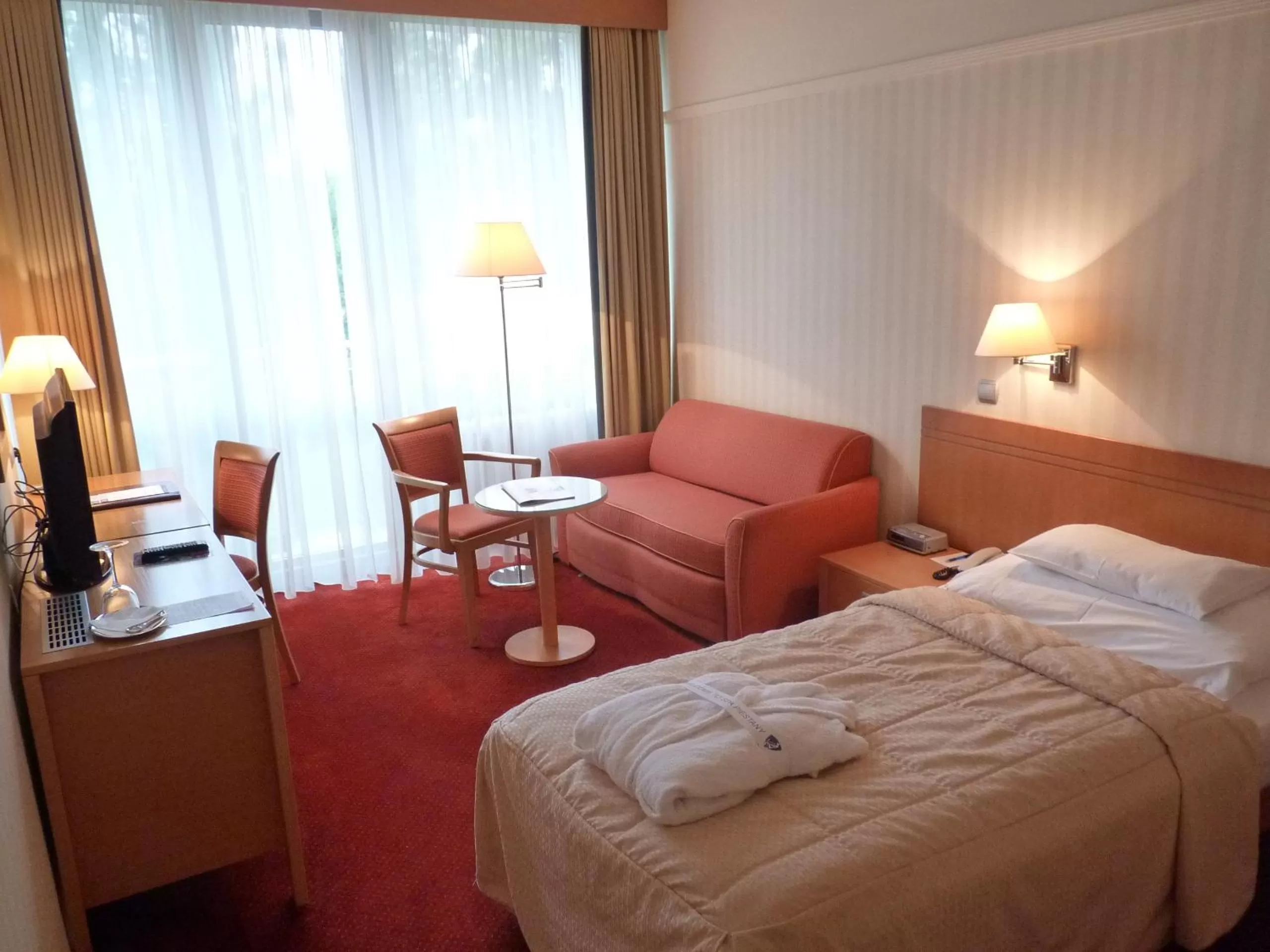 Bedroom, Bed in Ensana Esplanade