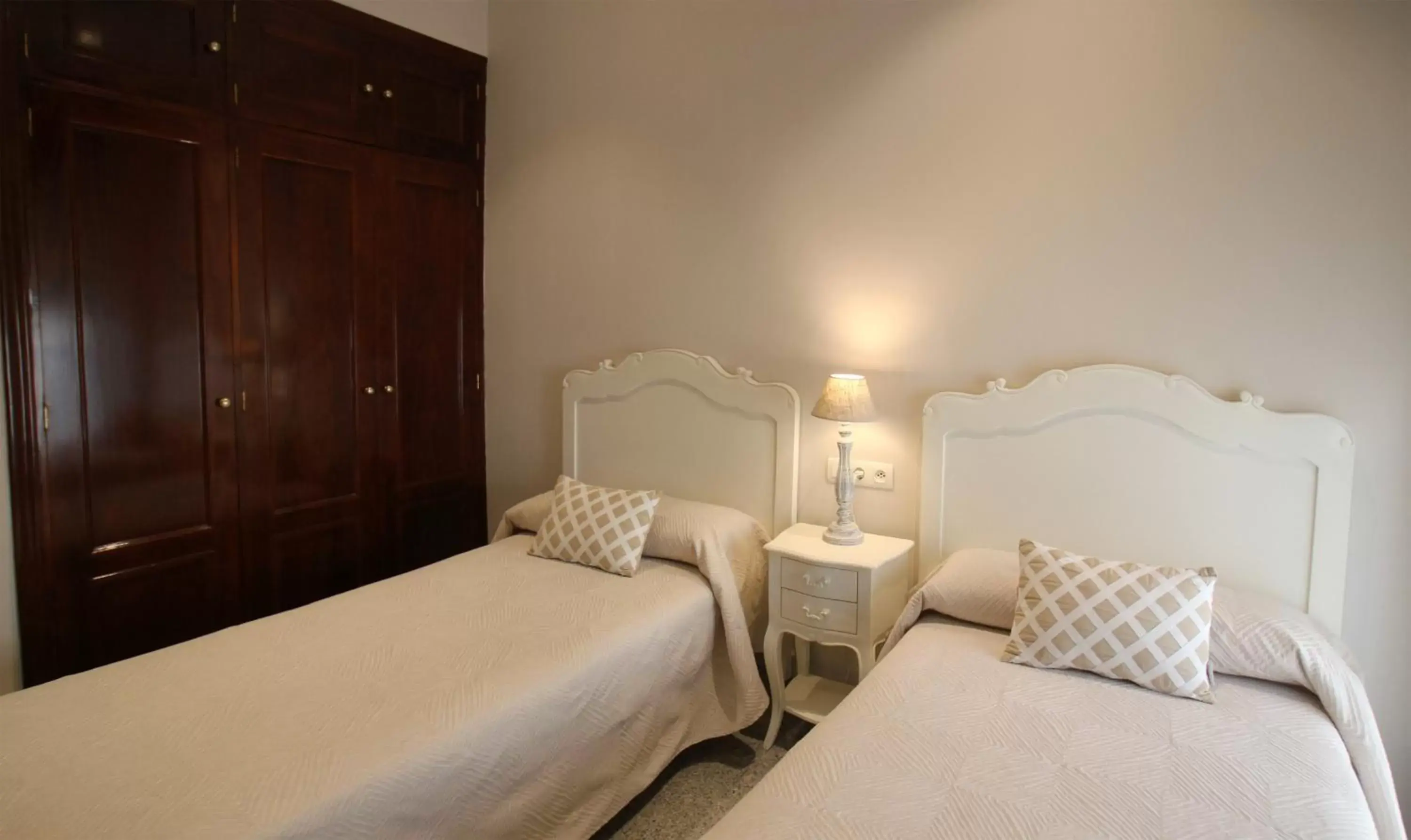 Double or Twin Room in Hotel Maestranza Double or Twin Room in Hotel Maestranza
