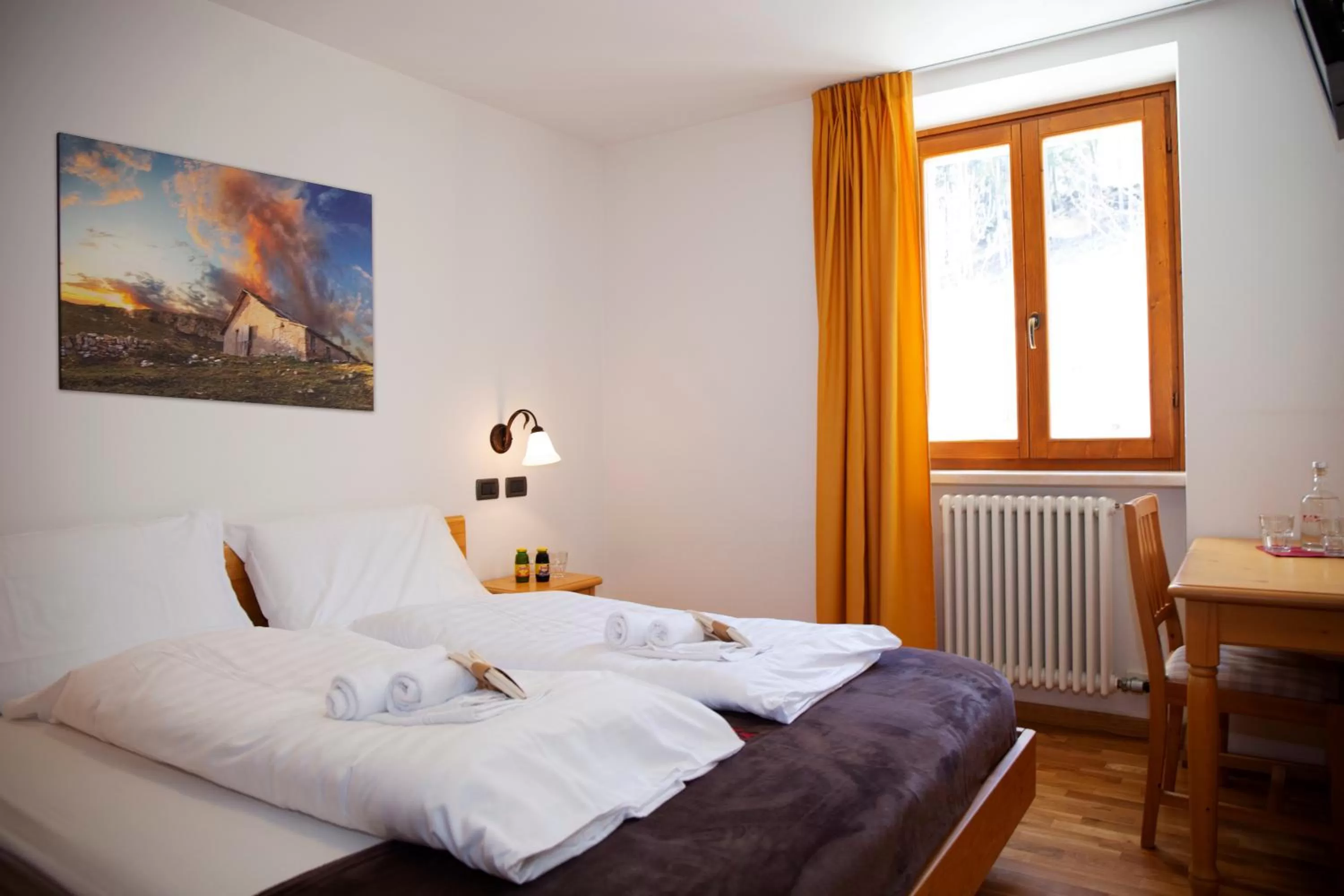 Photo of the whole room, Bed in Locanda Alpina