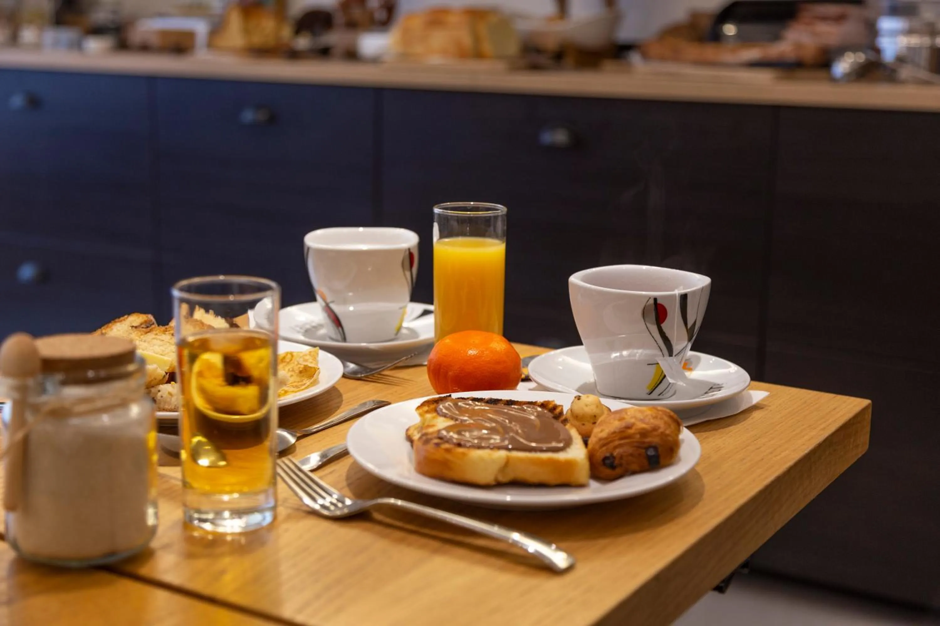 Buffet breakfast in Hotel Victoria