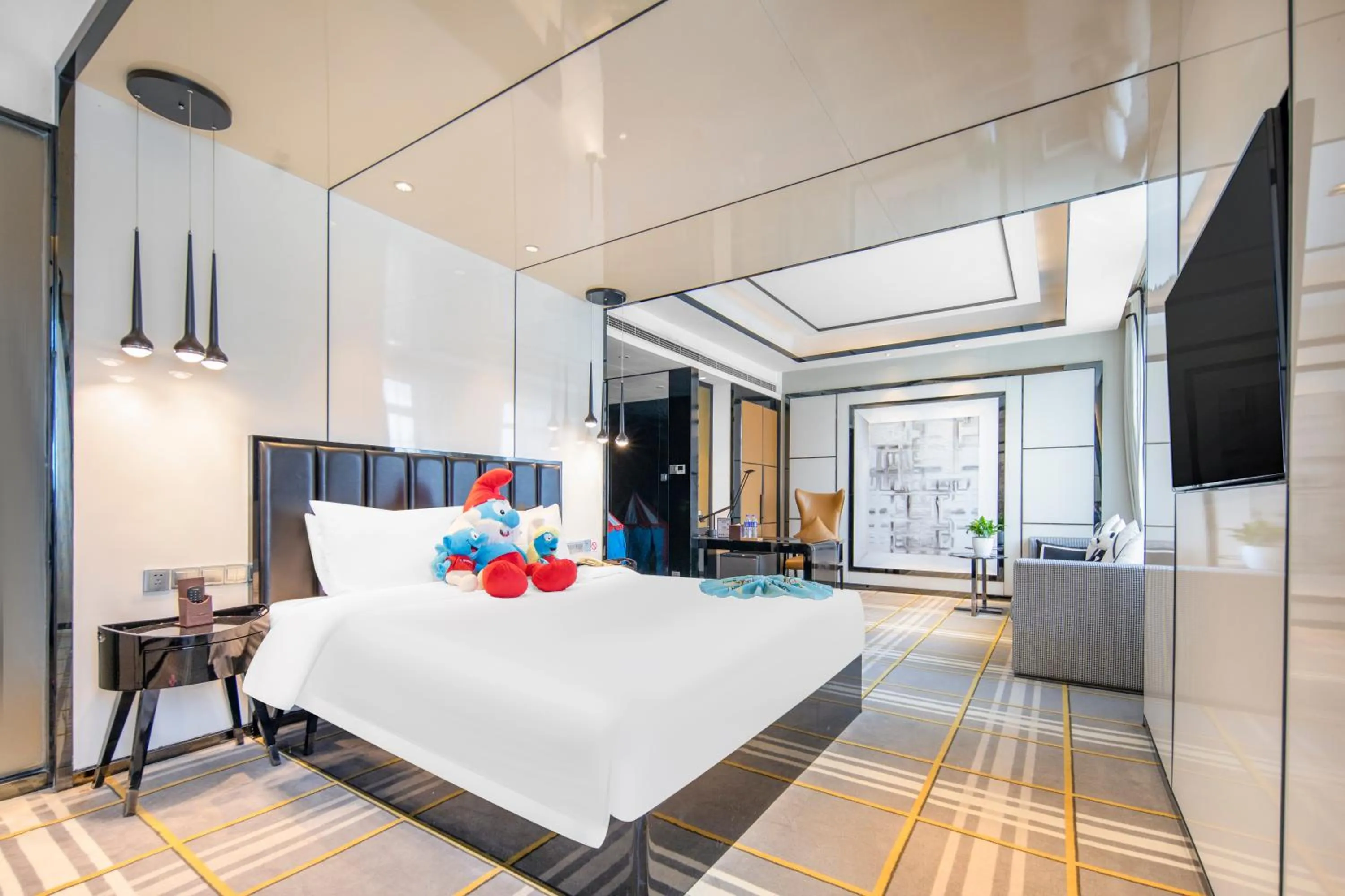 TV and multimedia, Bed in Minimax Hotel Shanghai Songjiang