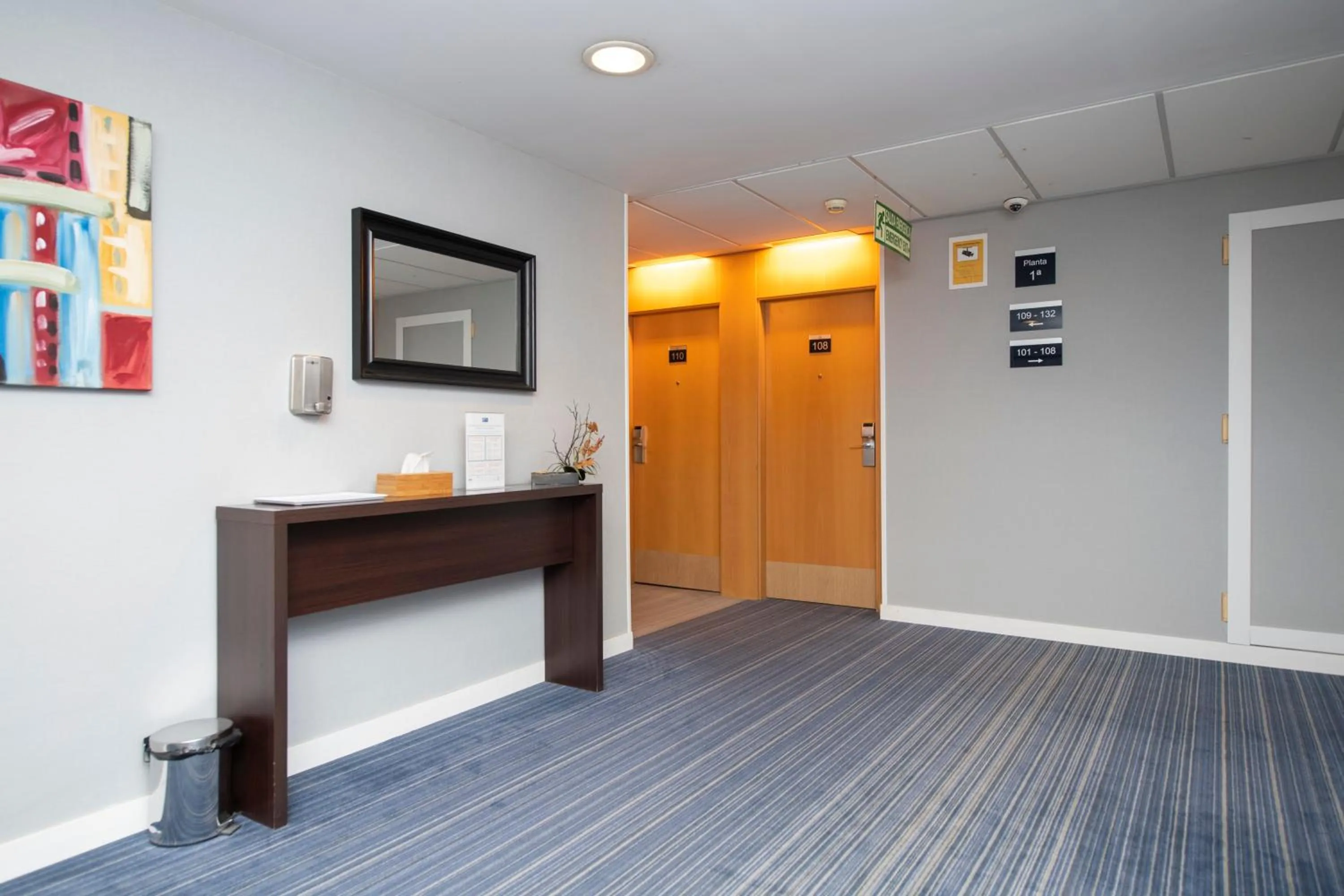 Lobby or reception in Holiday Inn Express Barcelona - Montmeló by IHG