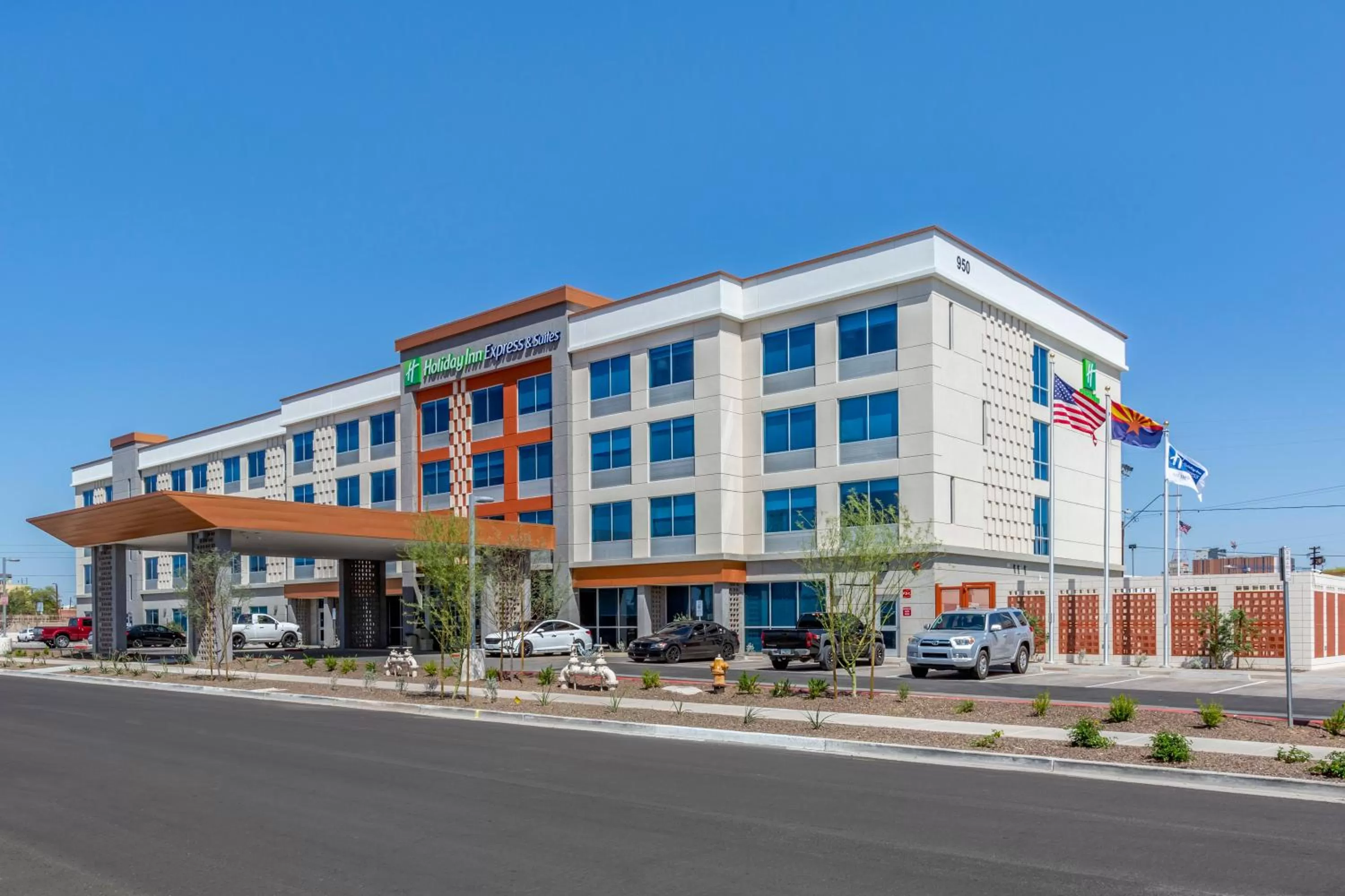 Property building in Holiday Inn Express & Suites - Phoenix Dwtn - State Capitol by IHG