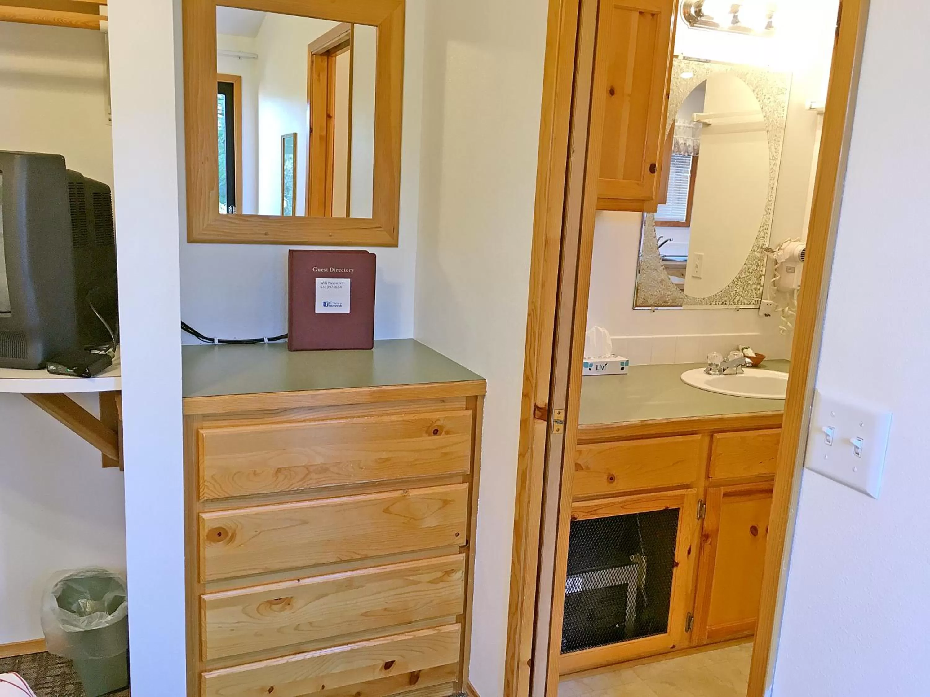 Park Motel and Cabins