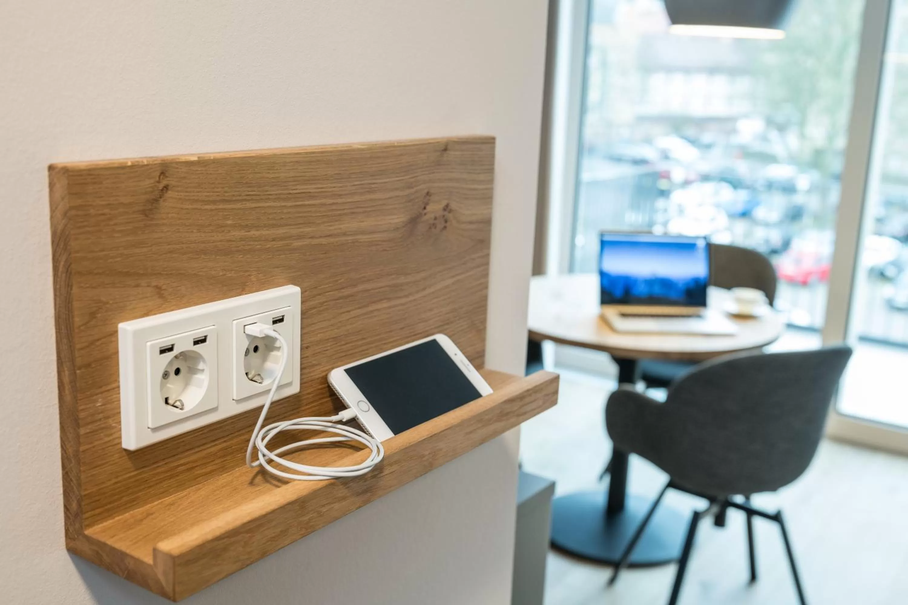 TV and multimedia, TV/Entertainment Center in Suites MITTE - Aparthotel