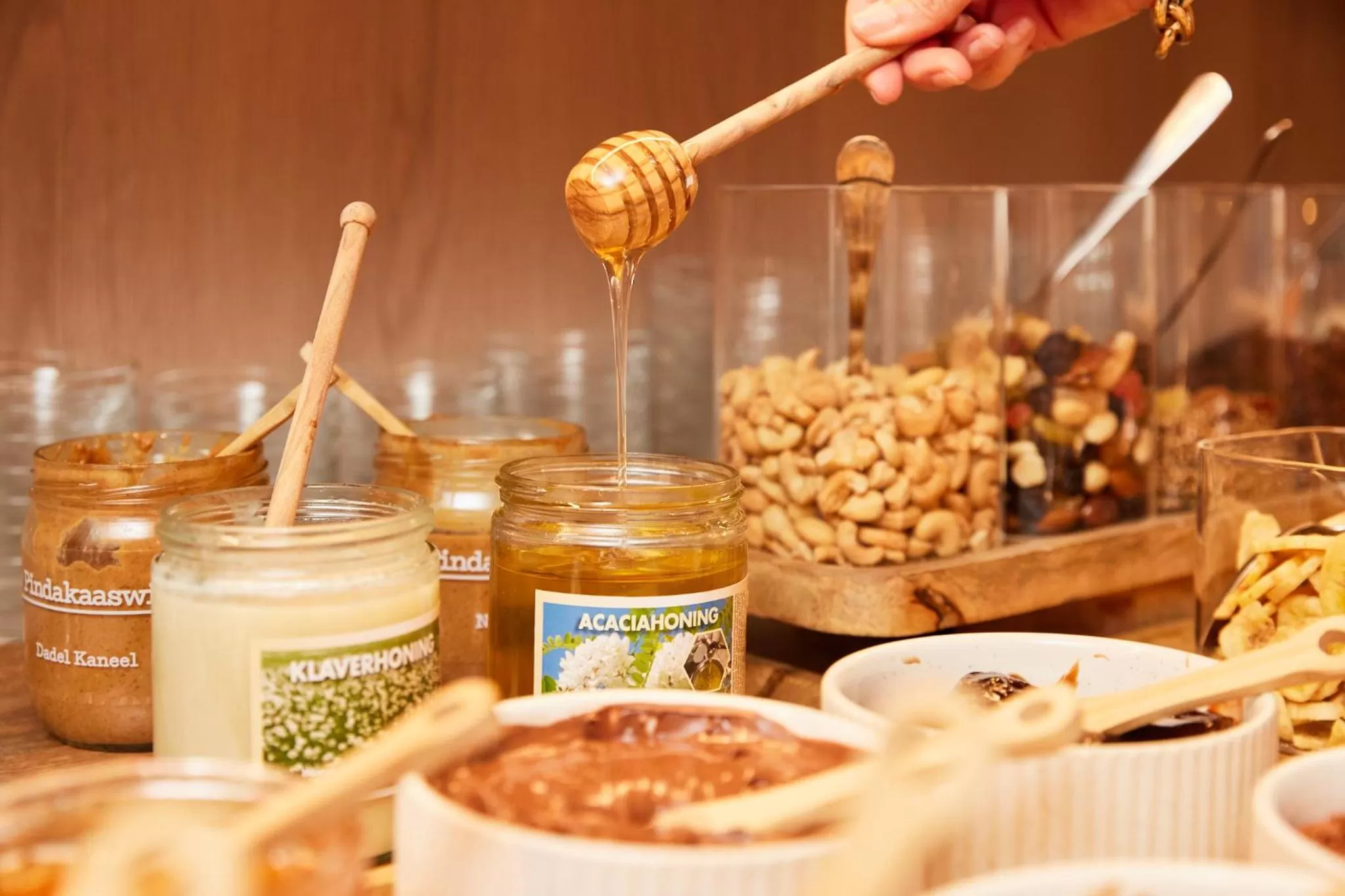 Buffet breakfast in C-Hotels Burlington