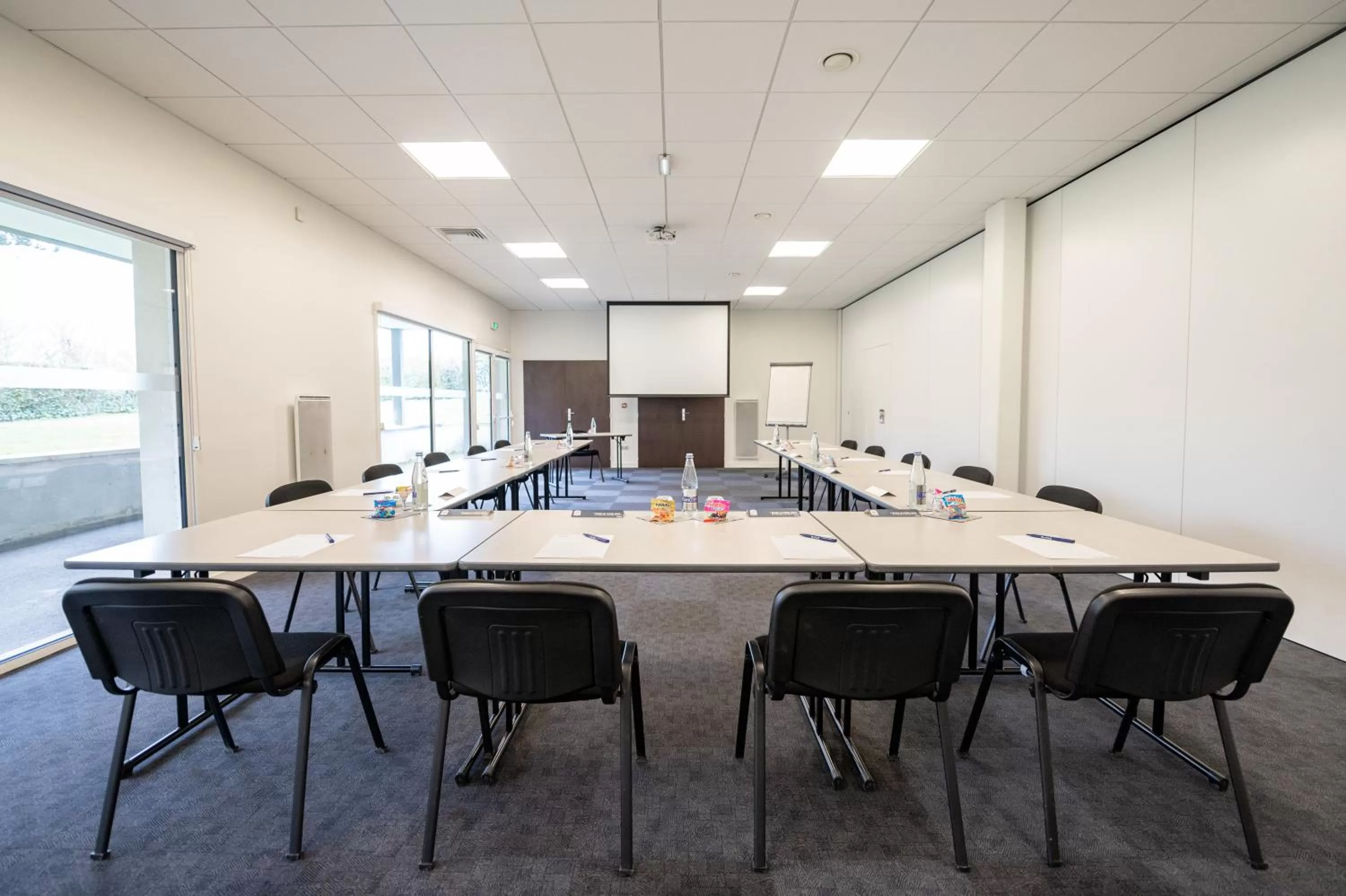Business facilities in Kyriad Hotel Laval