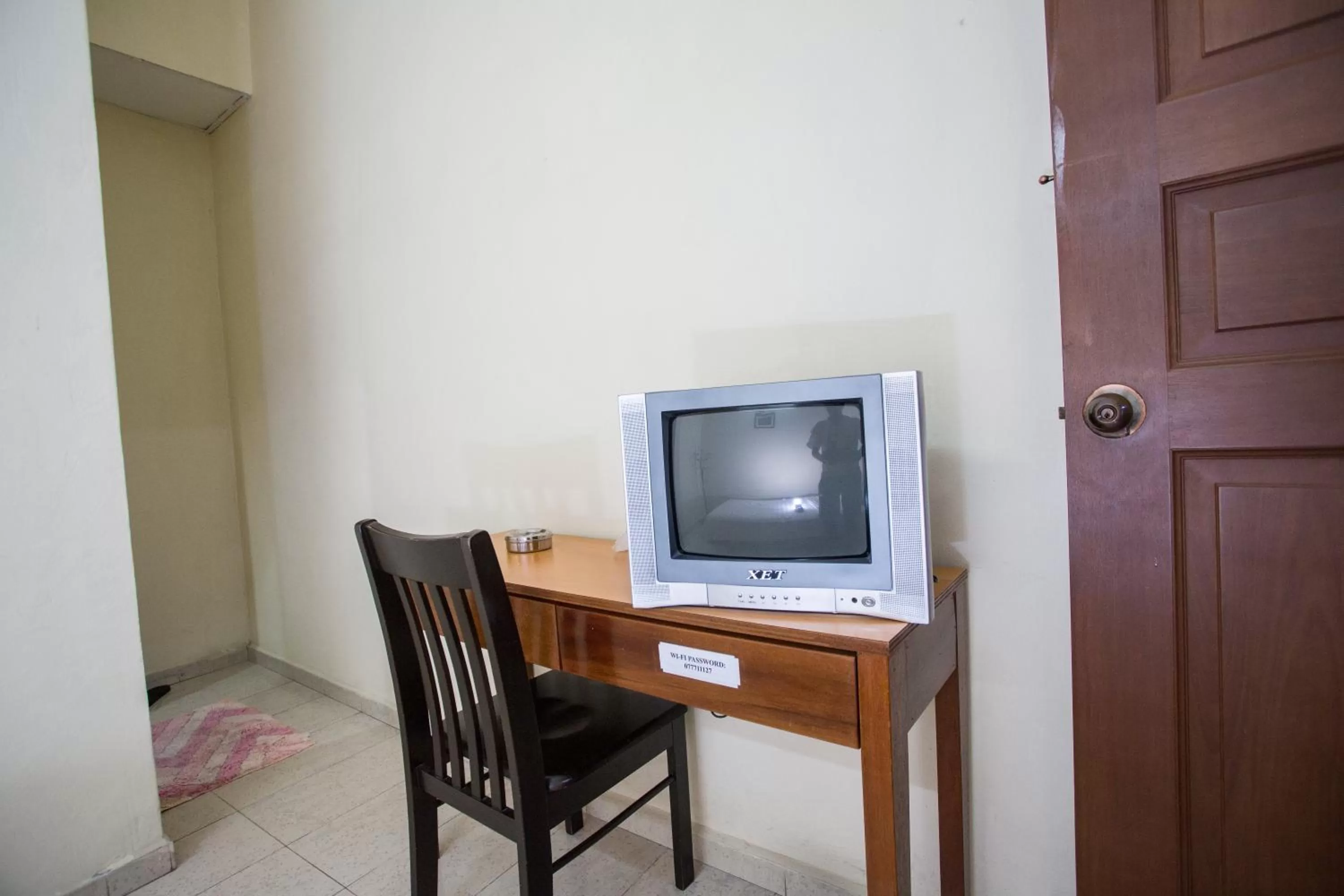 TV/Entertainment Center in Hotel Comfort Inn