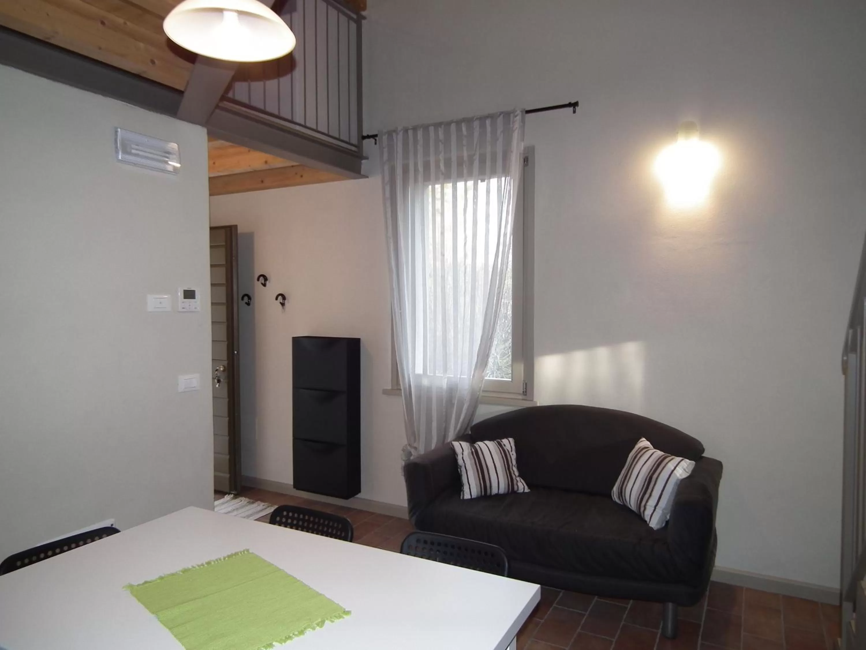 Living room, Bed in L'Isolo b&b e case vacanza