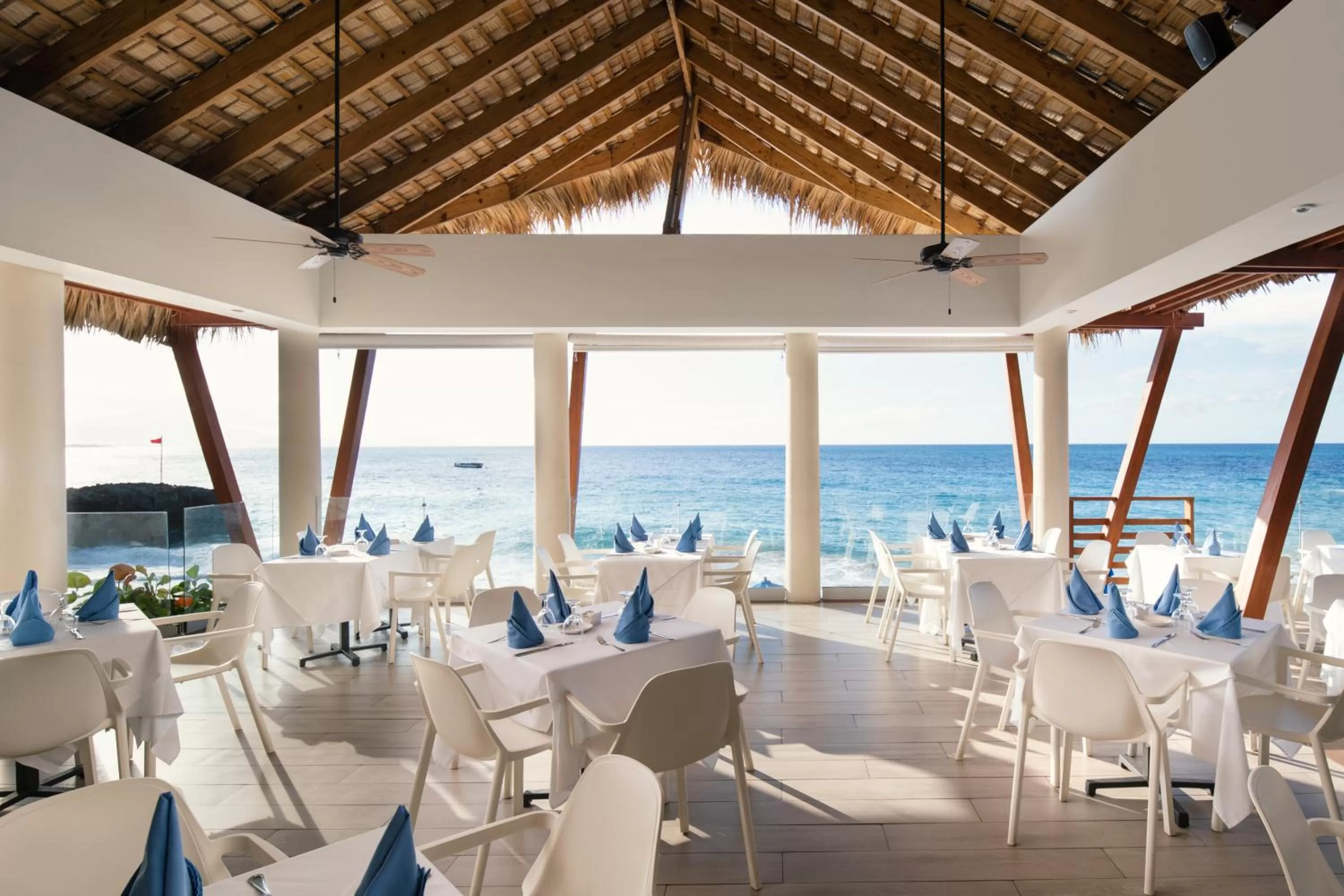 Restaurant/places to eat in Casa Marina Beach & Reef All Inclusive