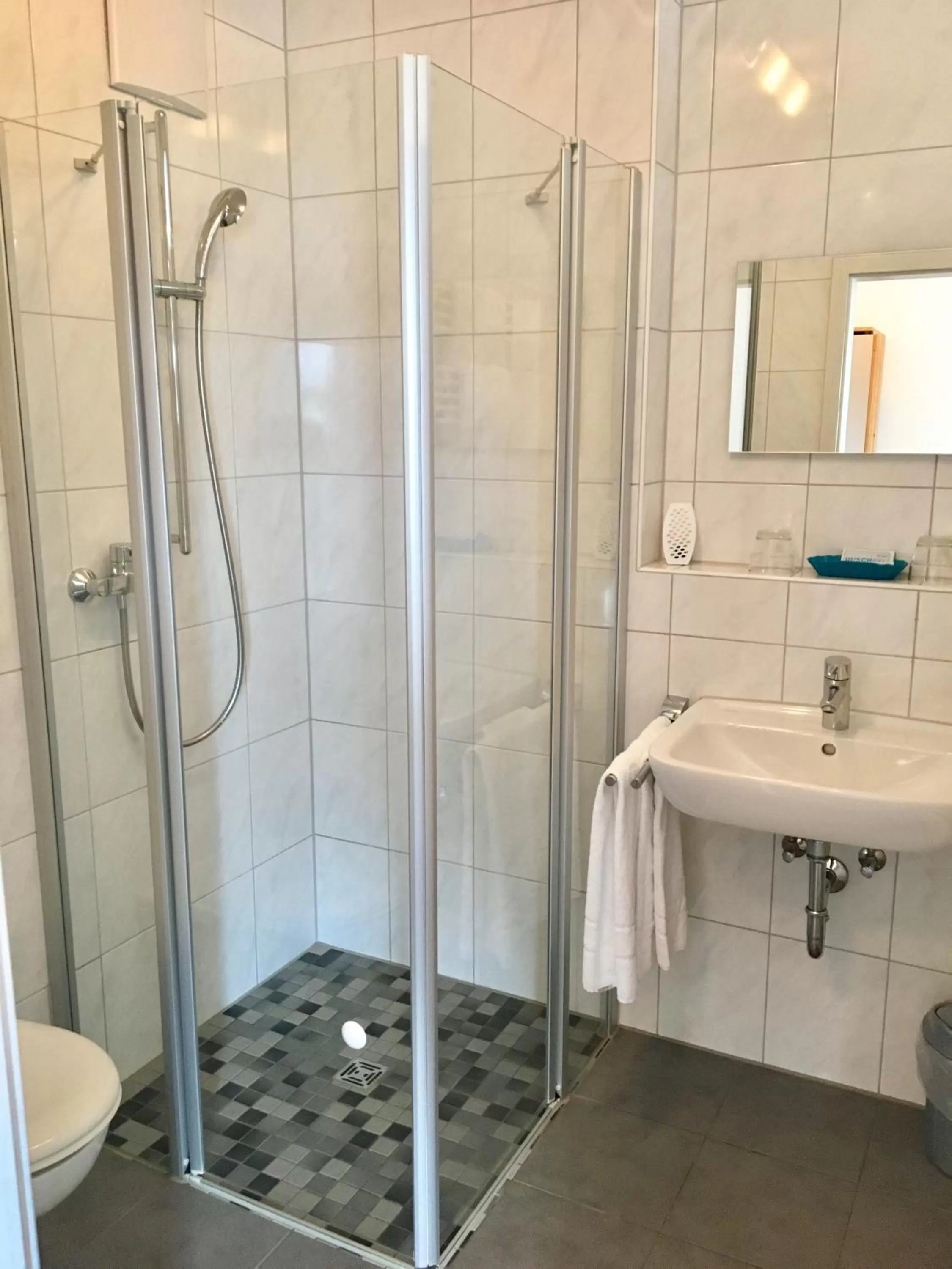 Bathroom in Motel Füssen im Allgäu