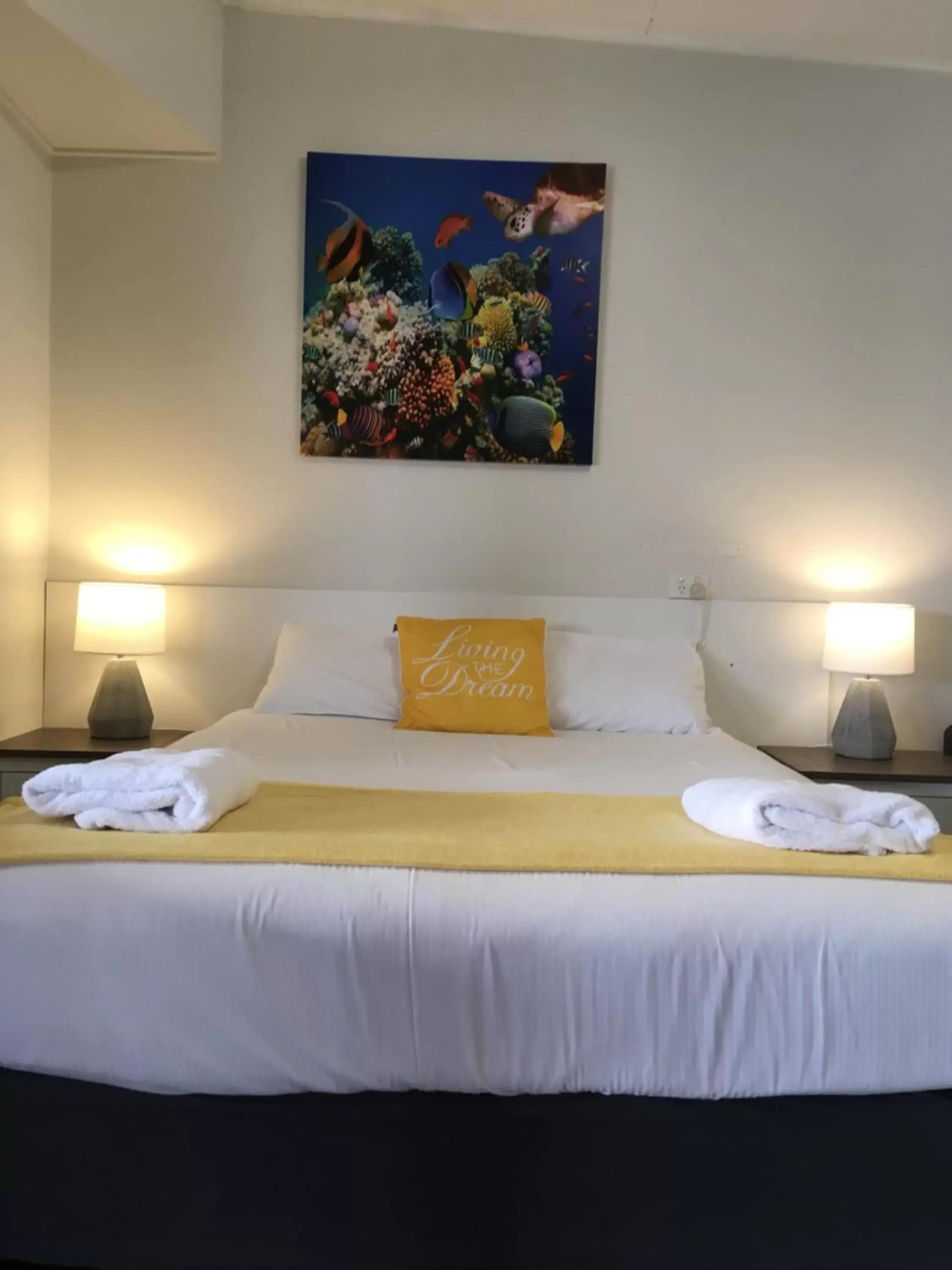 Deluxe Queen Room in Econo Lodge Chaparral Motel Ballina Deluxe Queen Room in Econo Lodge Chaparral Motel Ballina