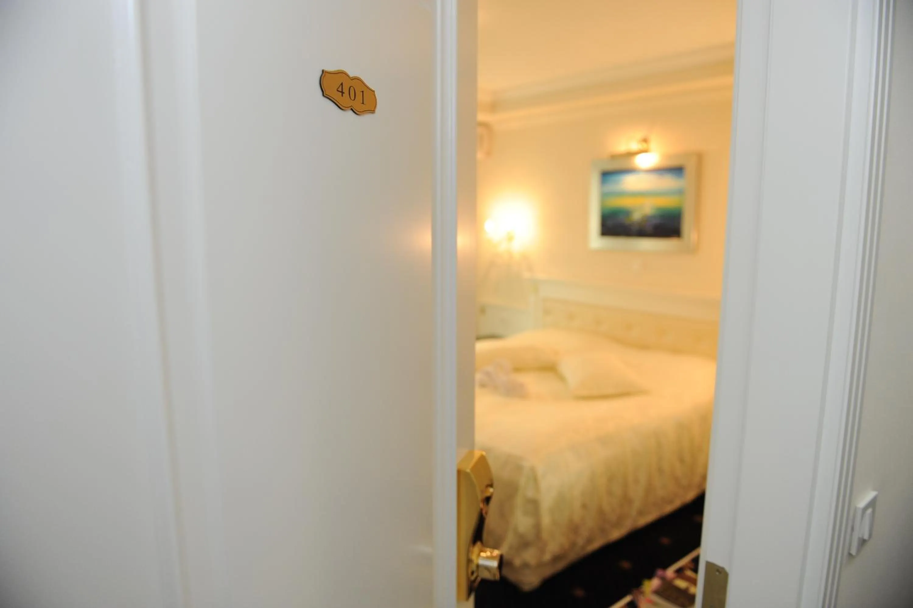 Decorative detail, Bed in Millenium Palace