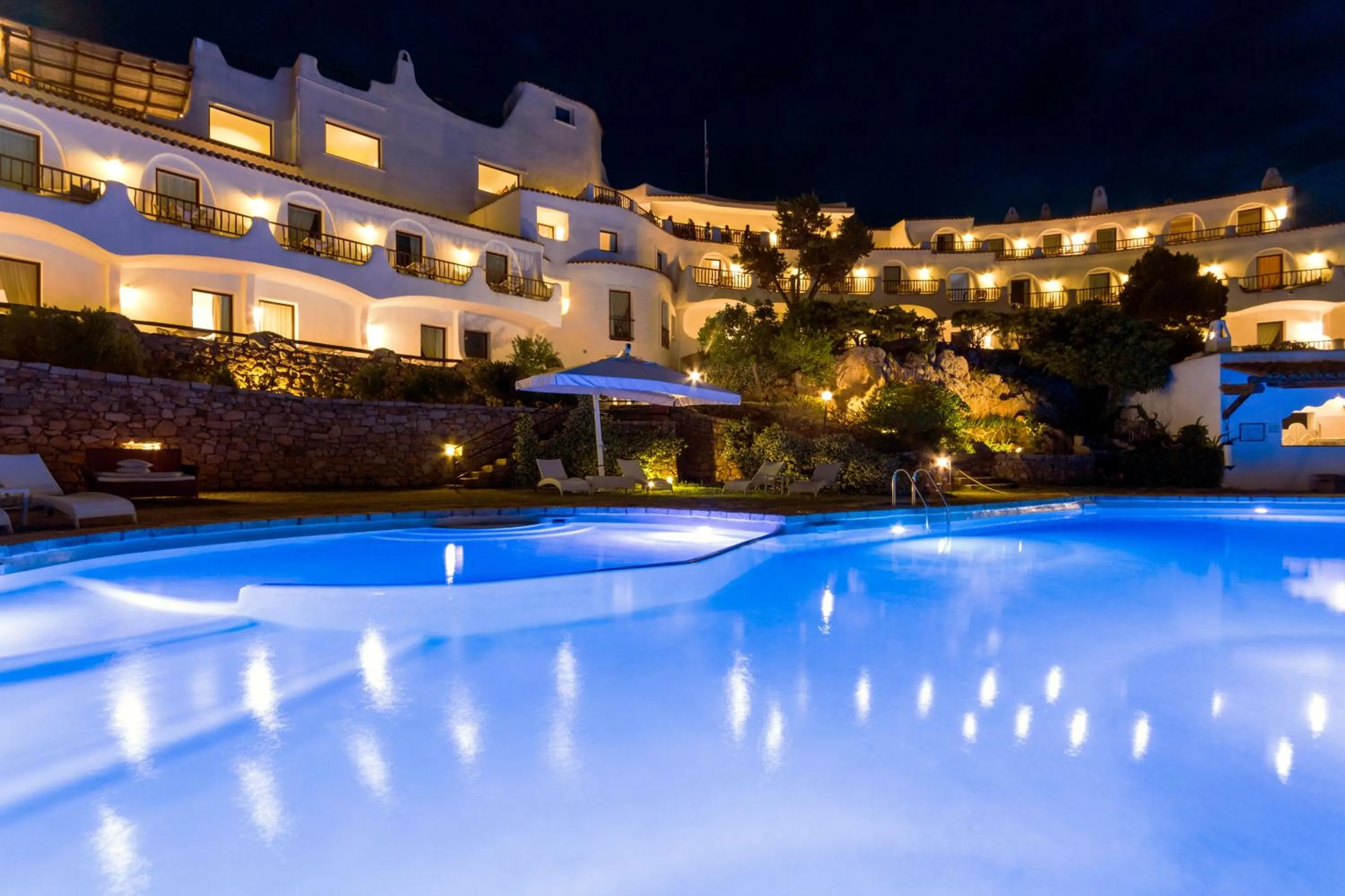 Swimming pool in Hotel Luci di la Muntagna